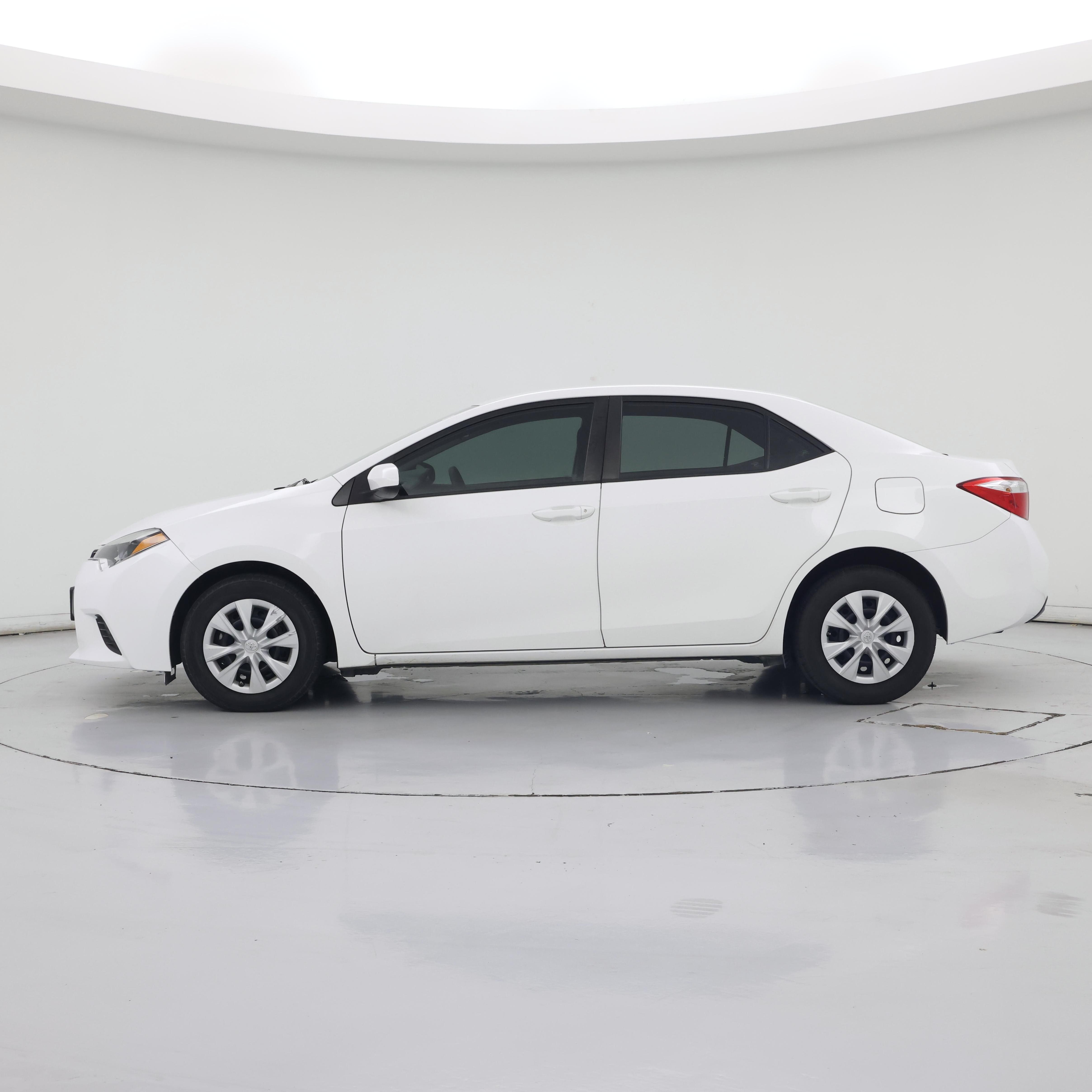 Thumbnail: 2015 Toyota Corolla - 3