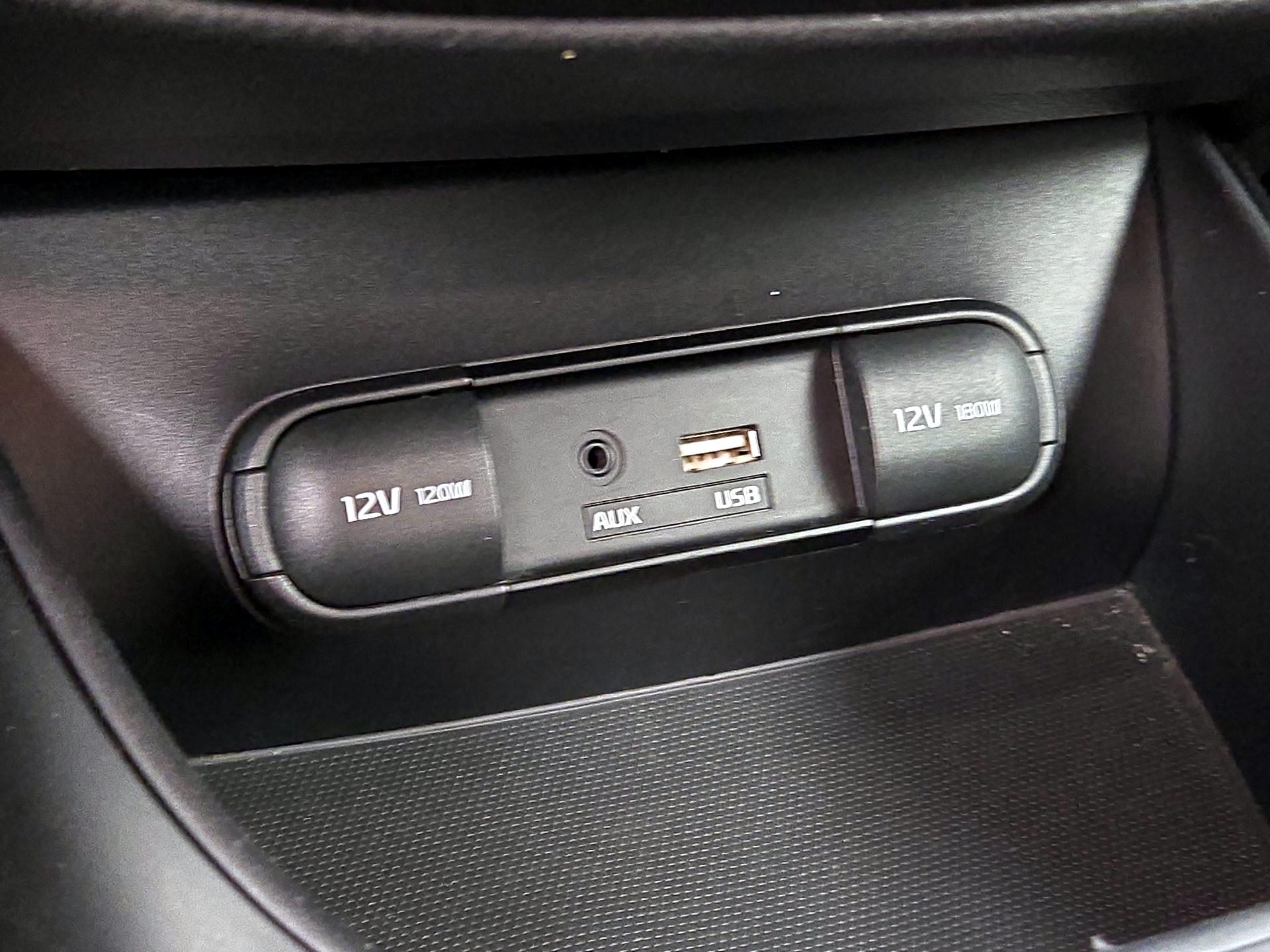 Thumbnail: 2015 Kia Soul - 17