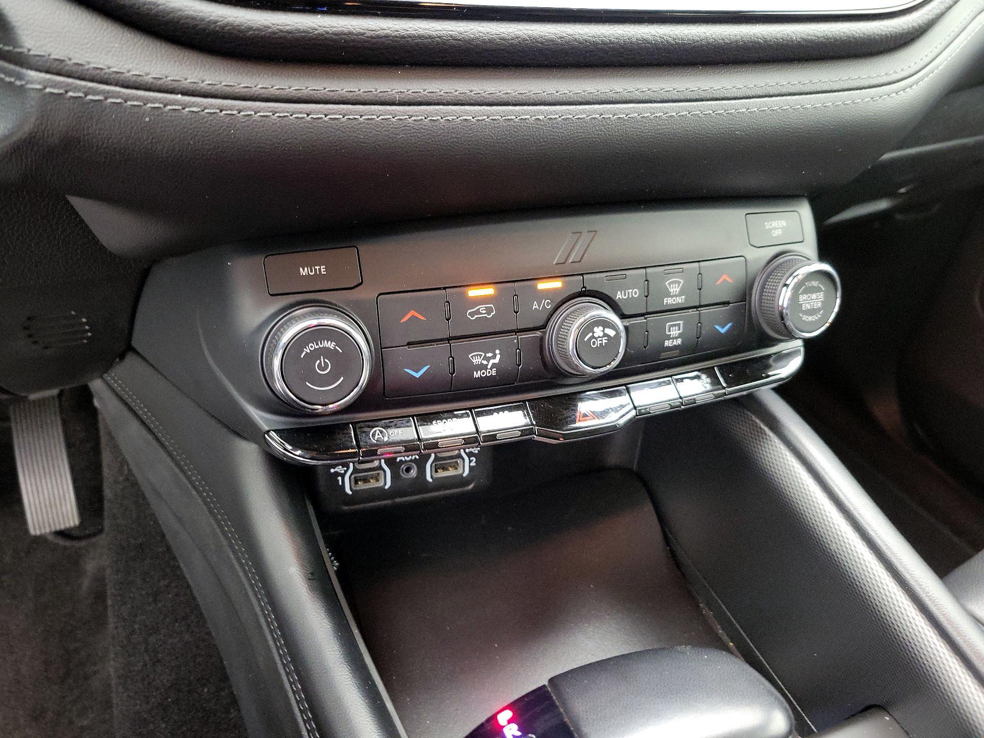 Thumbnail: 2021 Dodge Durango - 16