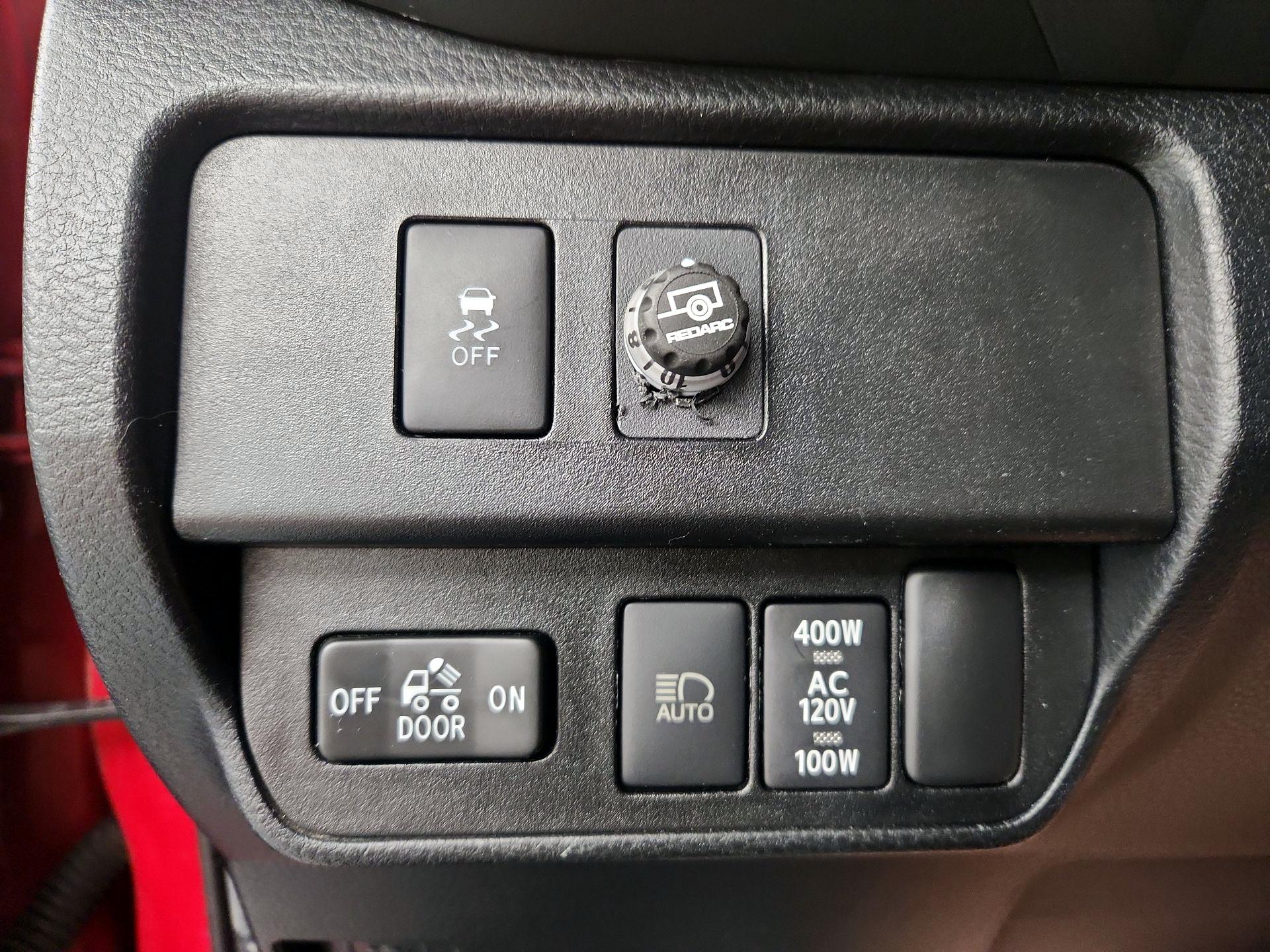 Thumbnail: 2021 Toyota Tacoma - 13