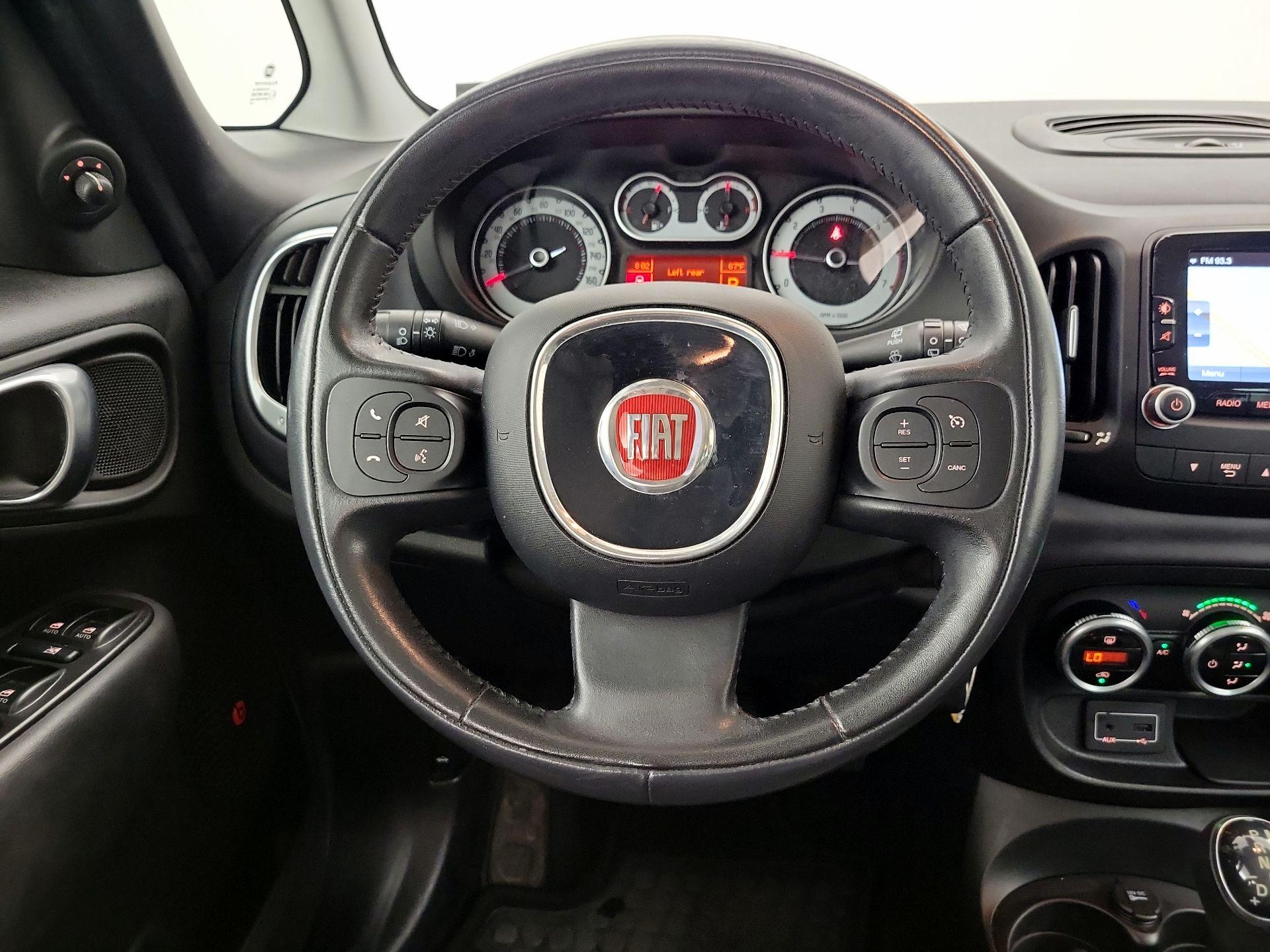 Thumbnail: 2017 Fiat 500L - 10