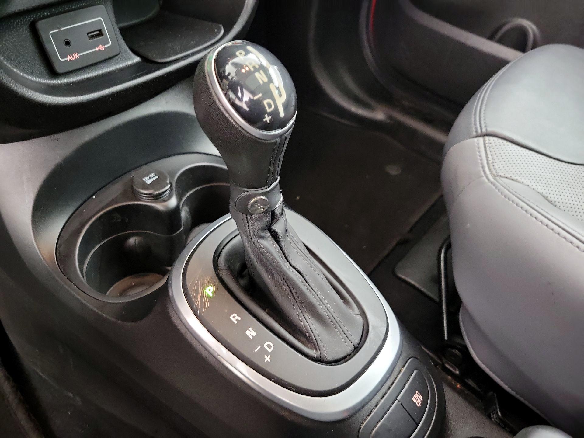 Thumbnail: 2017 Fiat 500L - 17