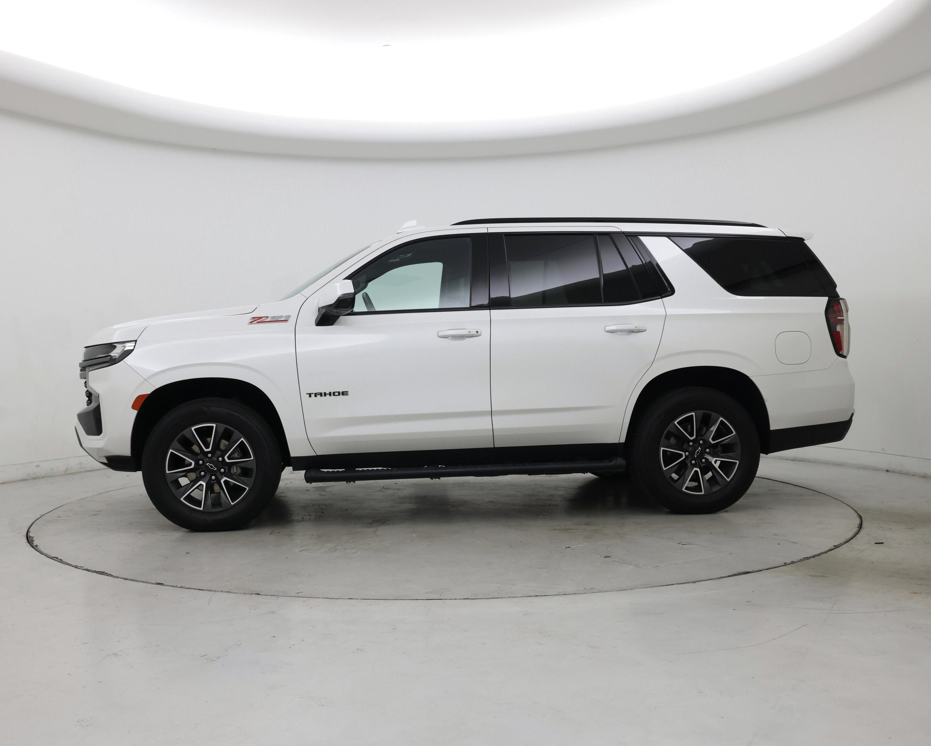 Thumbnail: 2022 Chevrolet Tahoe - 3