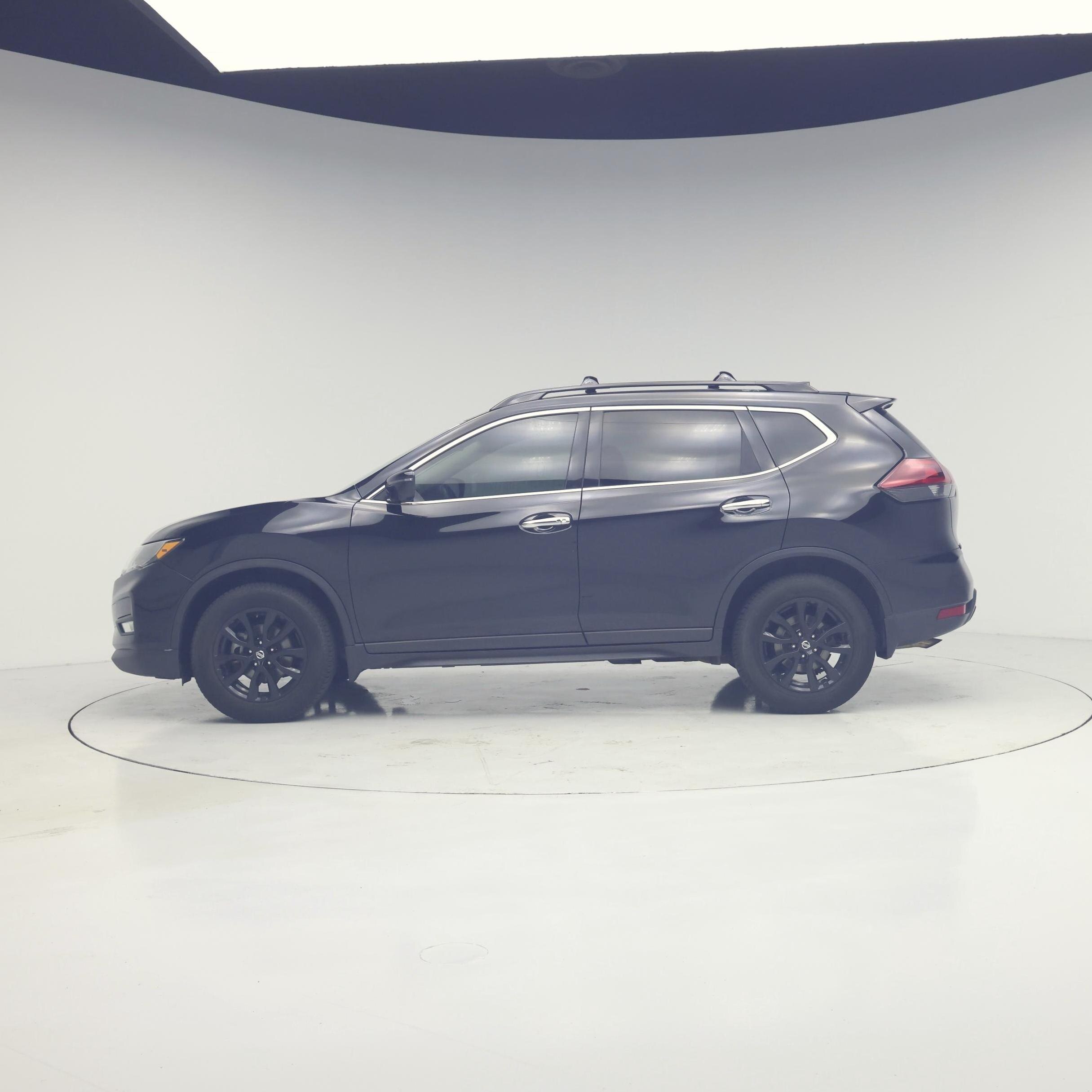 Thumbnail: 2018 Nissan Rogue - 3
