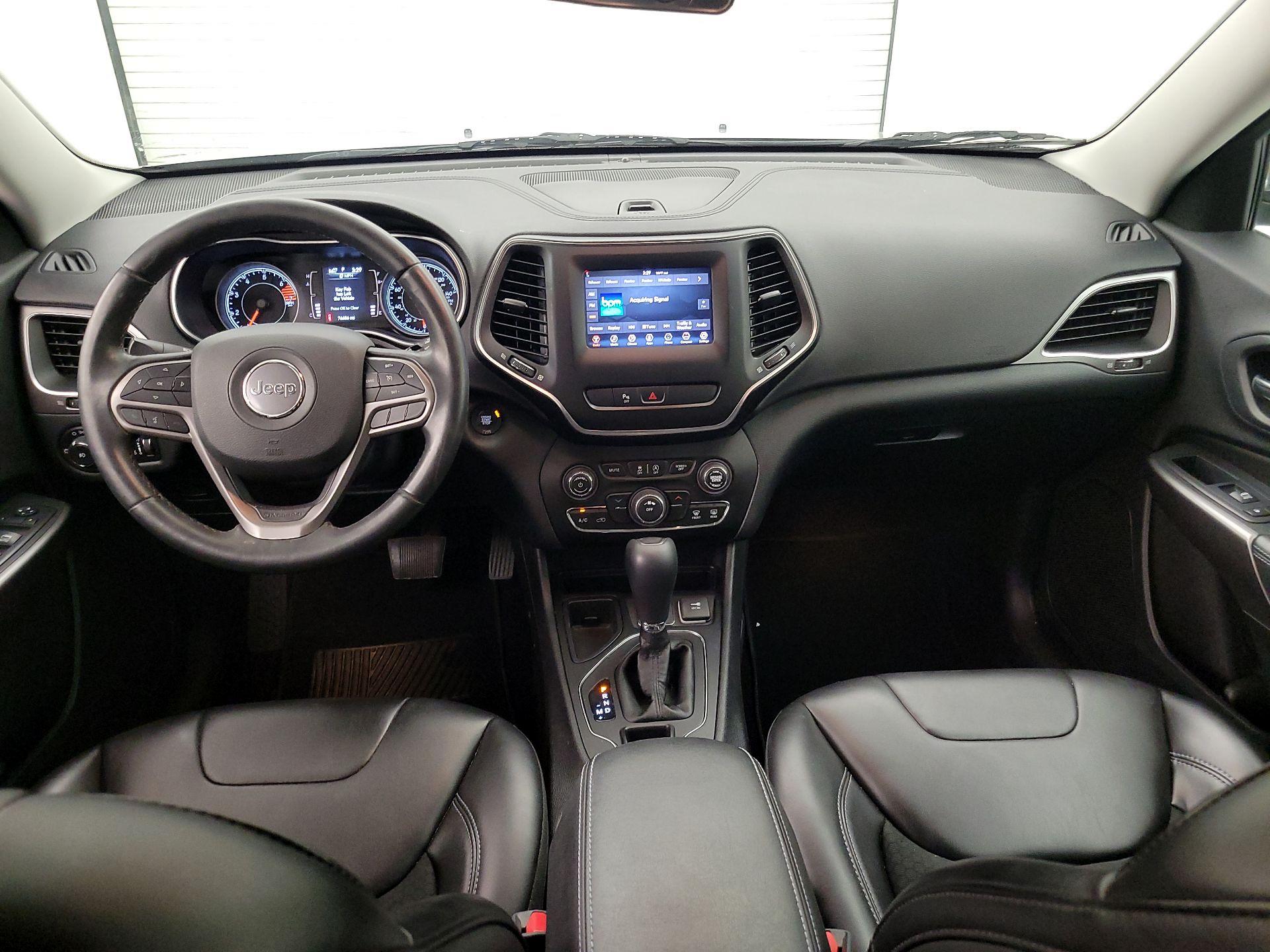 Thumbnail: 2019 Jeep Cherokee - 9