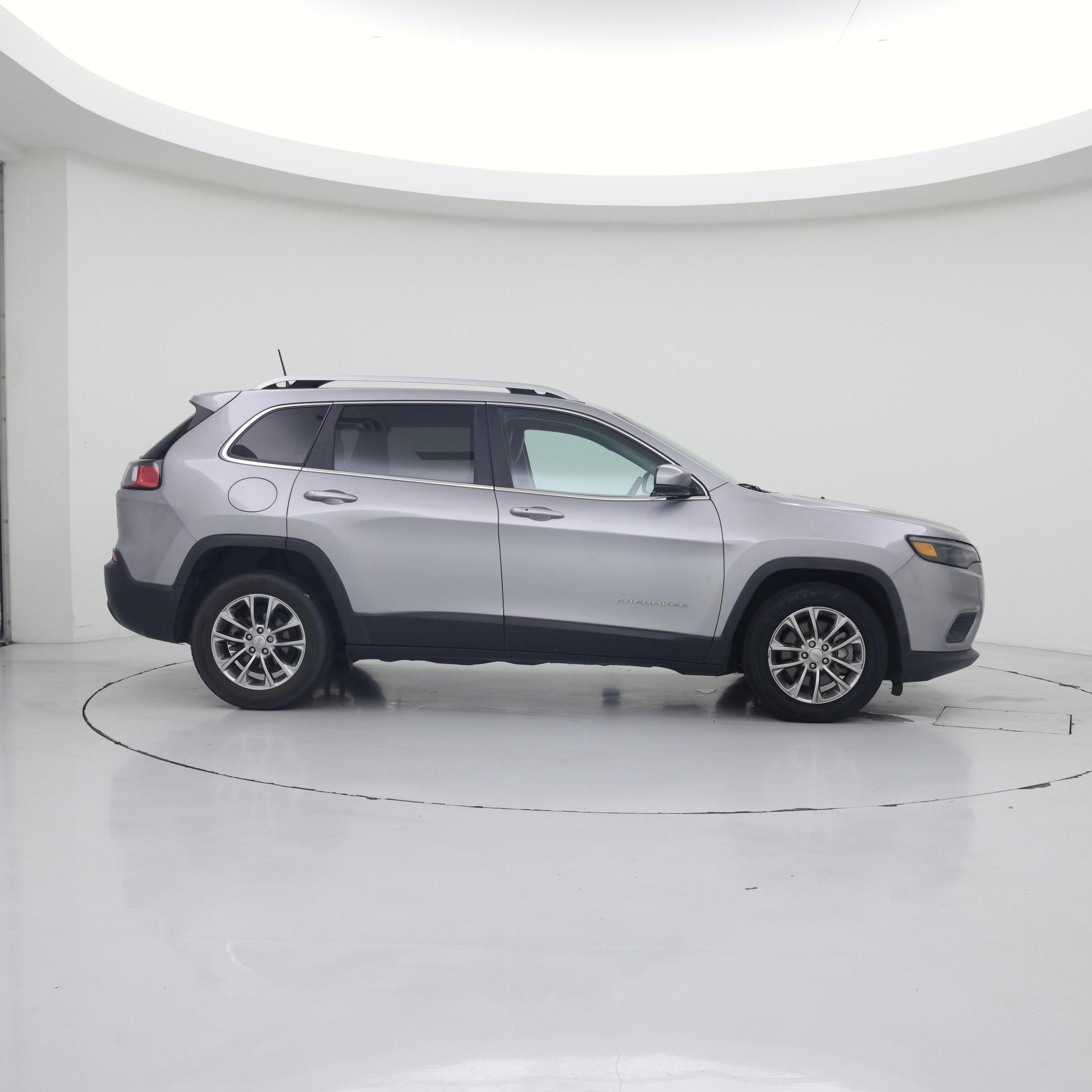 Thumbnail: 2019 Jeep Cherokee - 7