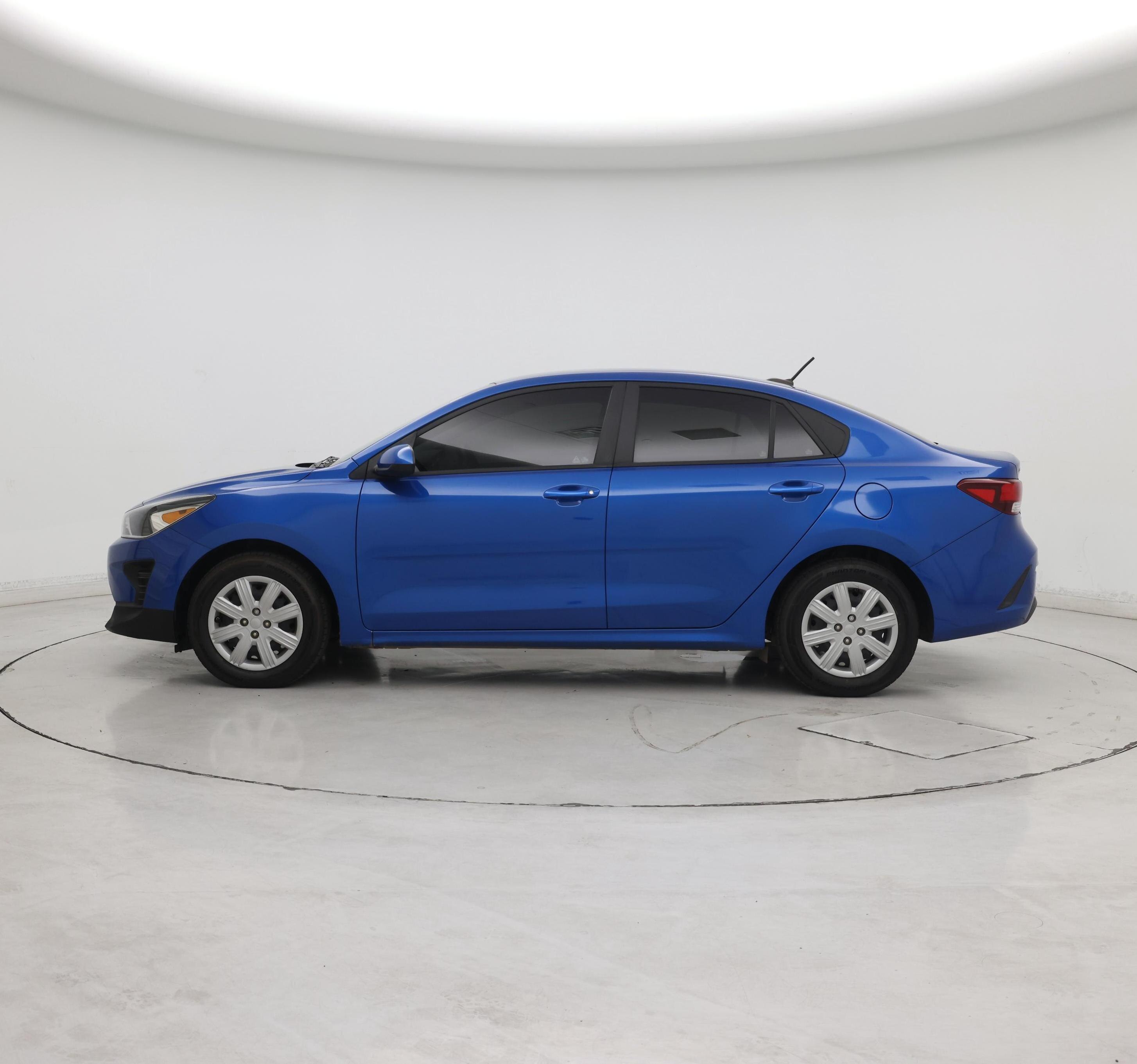 Thumbnail: 2023 Kia Rio - 3