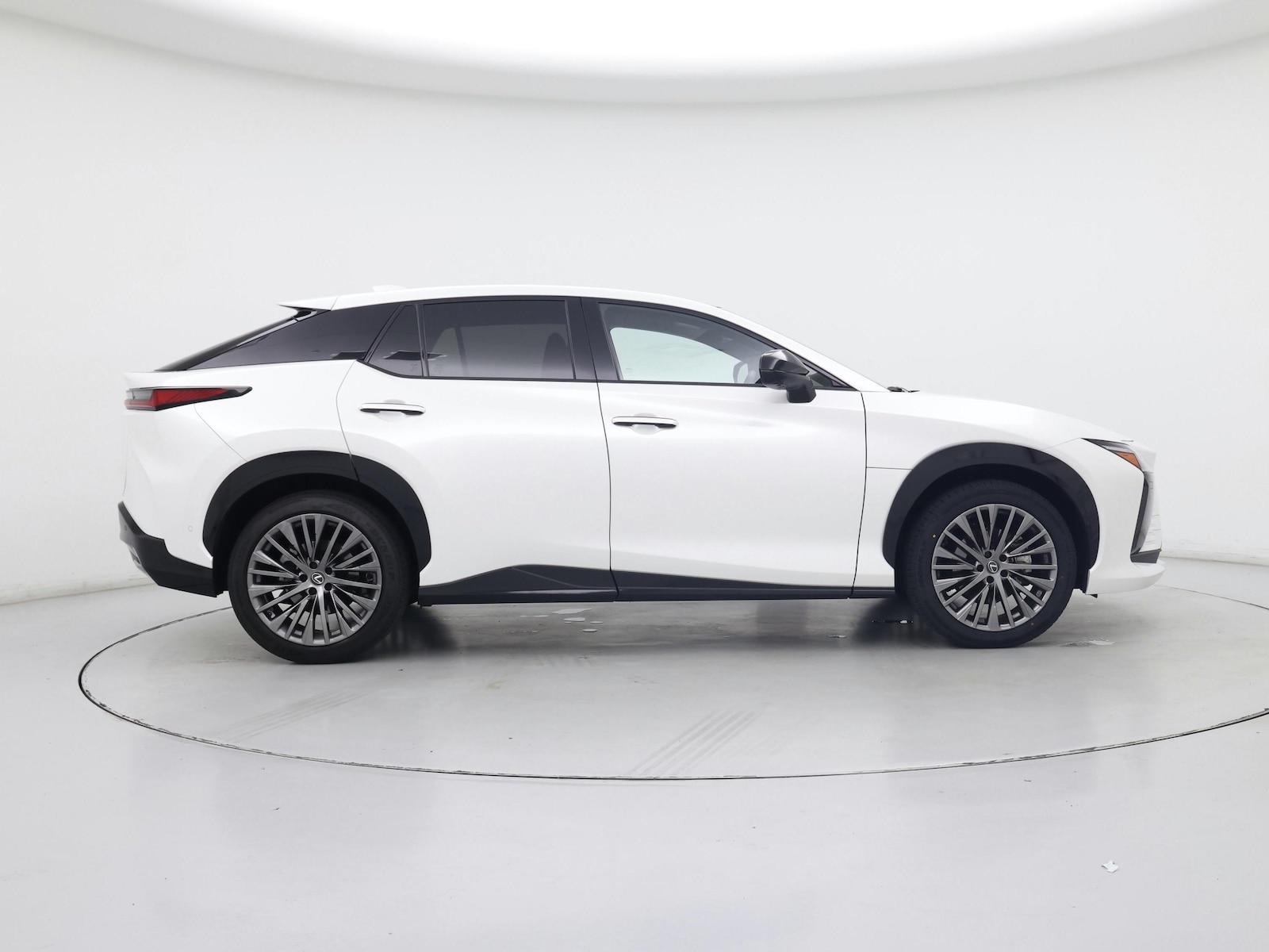 2024 Lexus RZ Luxury - Photo 8