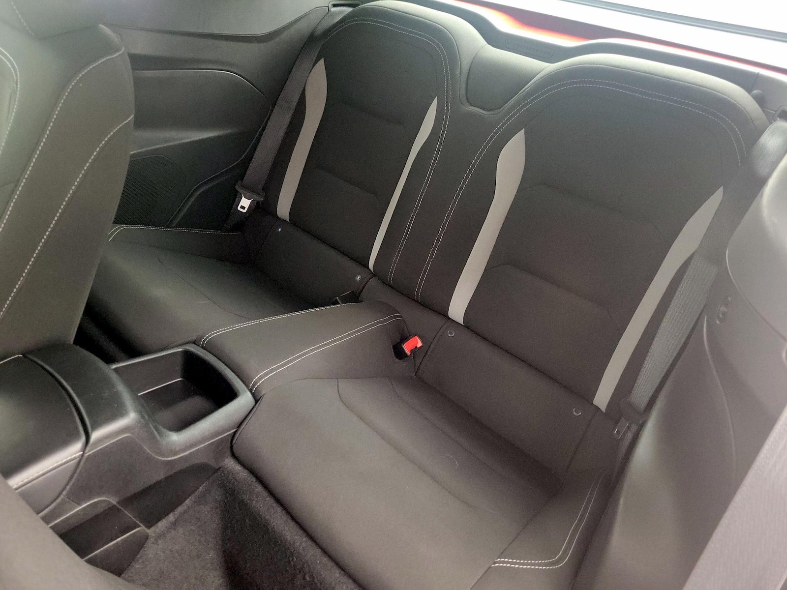 2019 Chevrolet Camaro 1LT - Photo 19