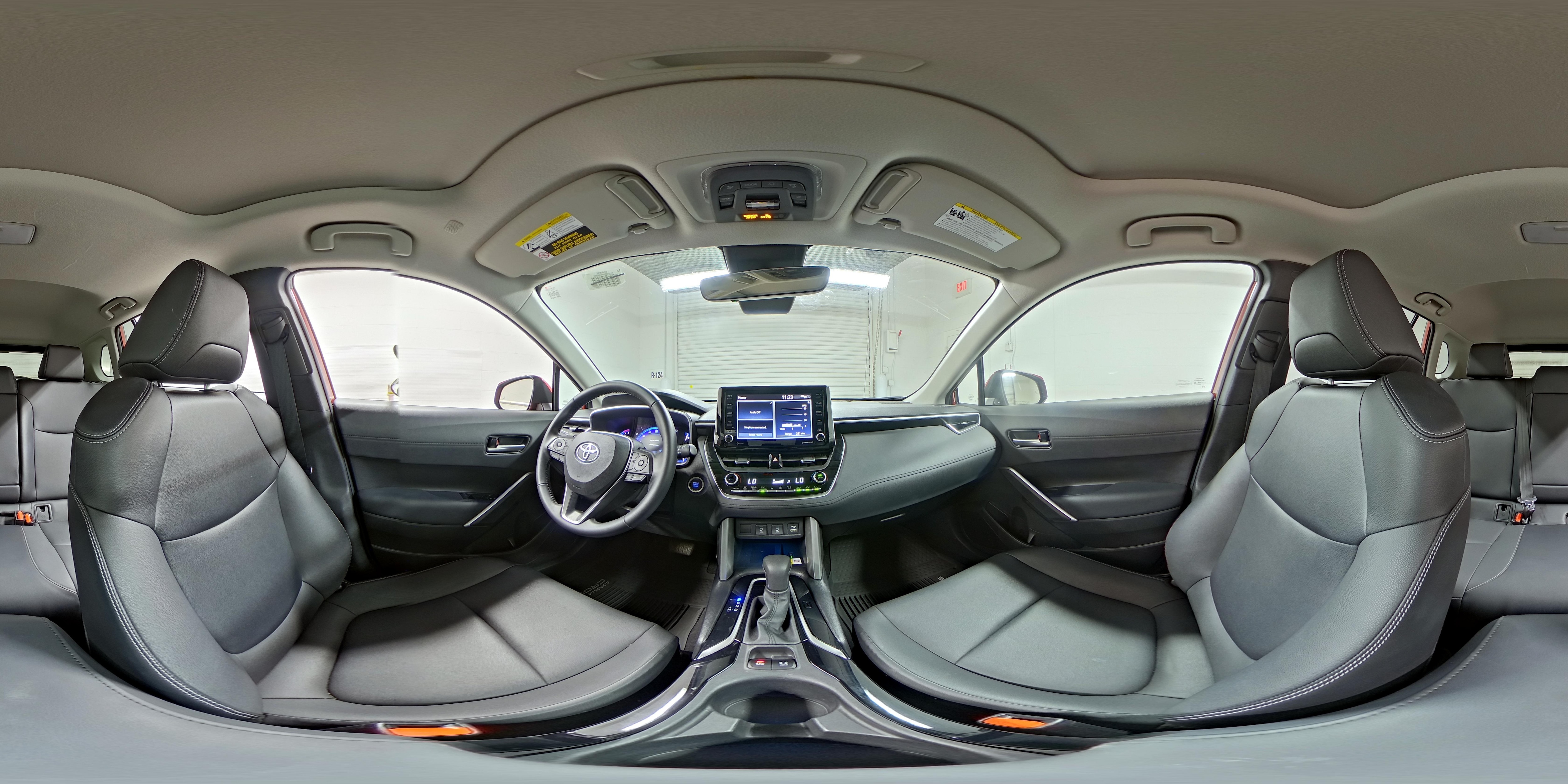 2022 Toyota Corolla Cross XLE - Photo 26