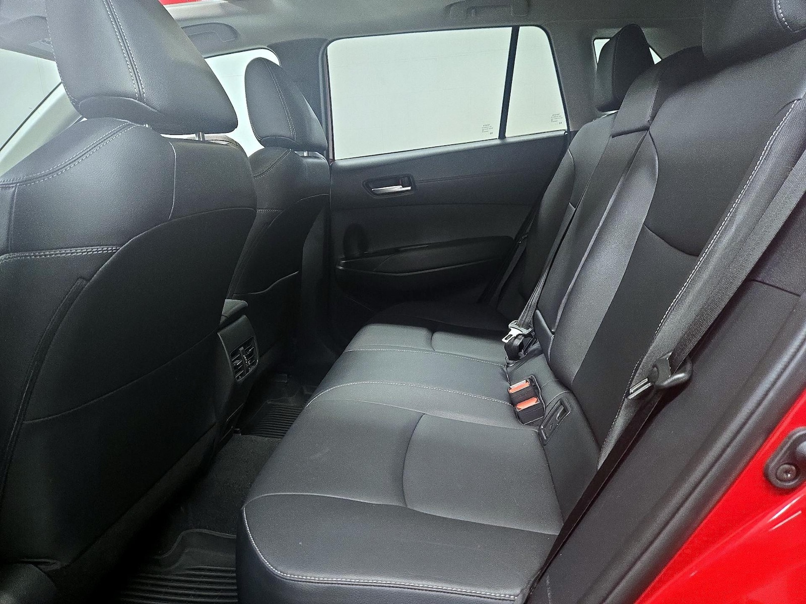 2022 Toyota Corolla Cross XLE - Photo 21