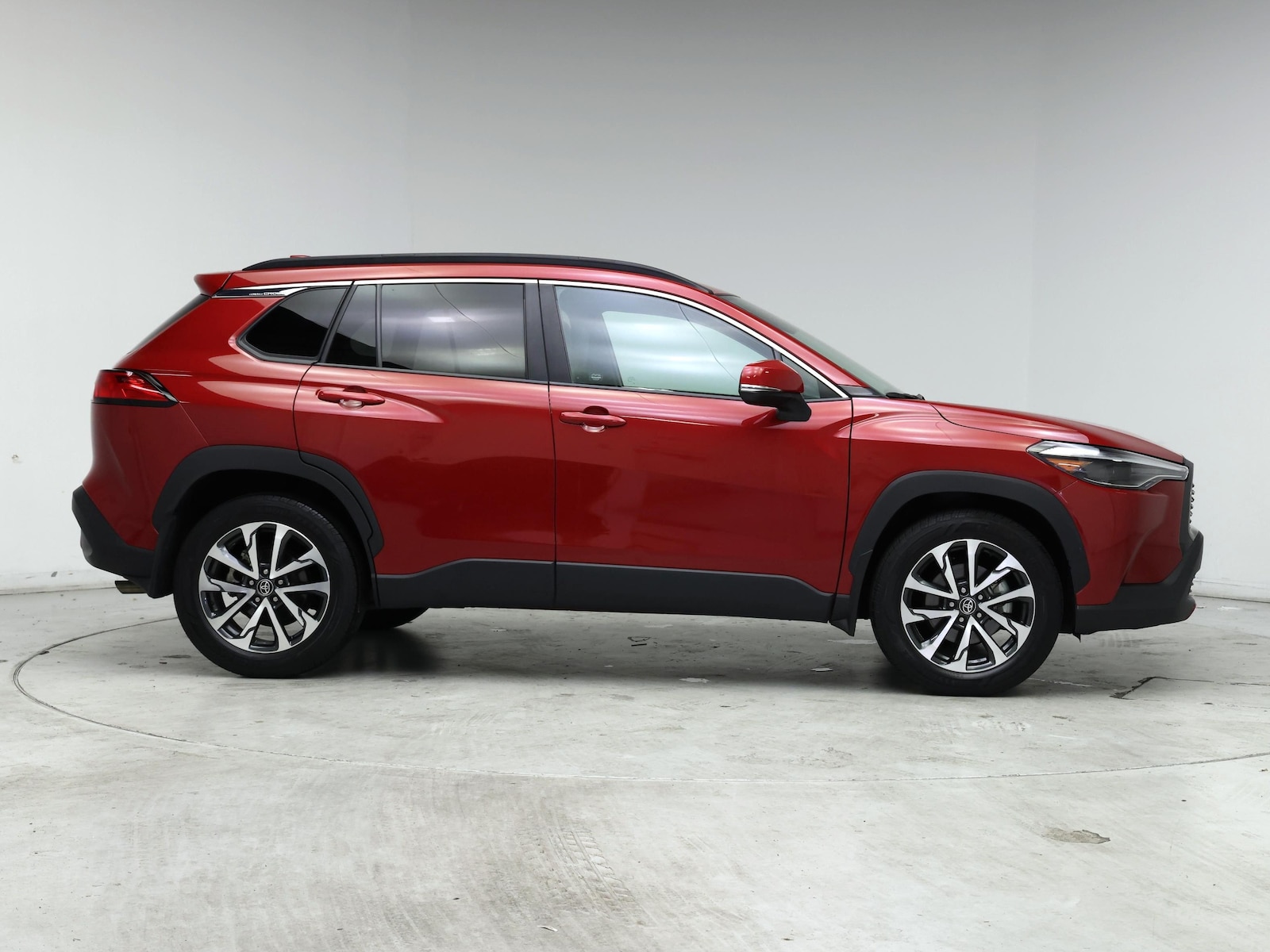 2022 Toyota Corolla Cross XLE - Photo 8