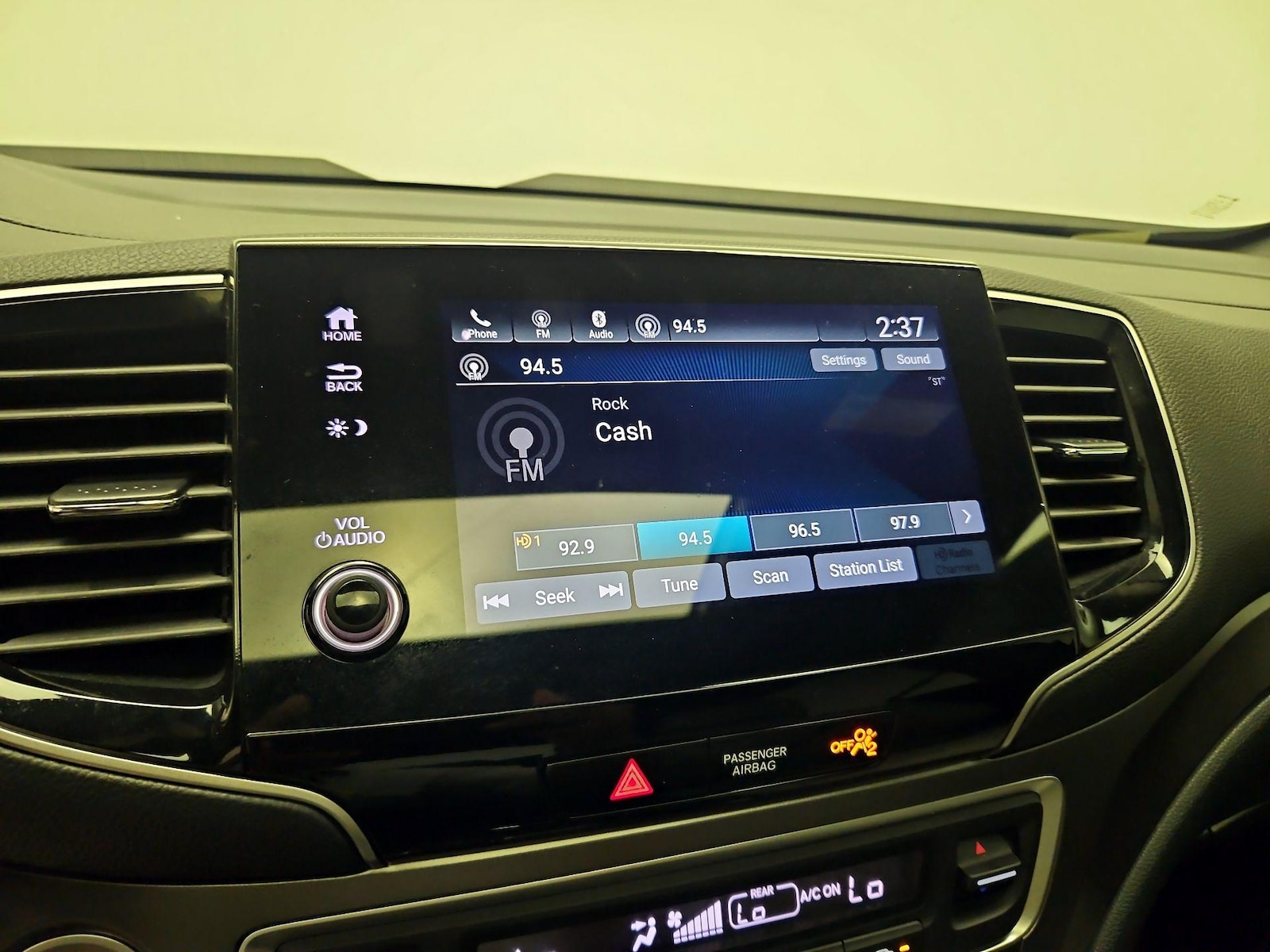 2023 Honda Passport EX-L - Photo 16