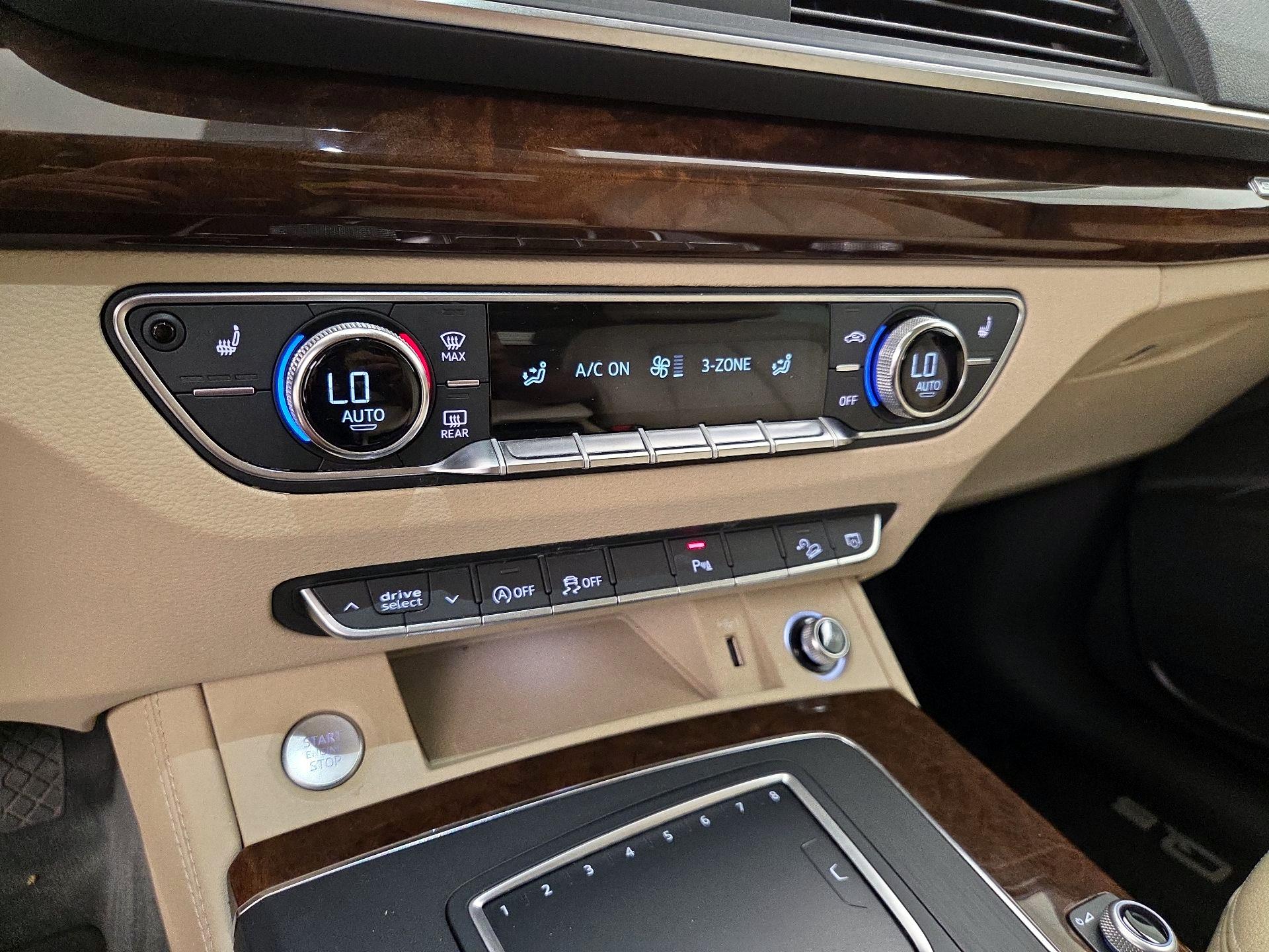 Thumbnail: 2020 Audi Q5 - 17