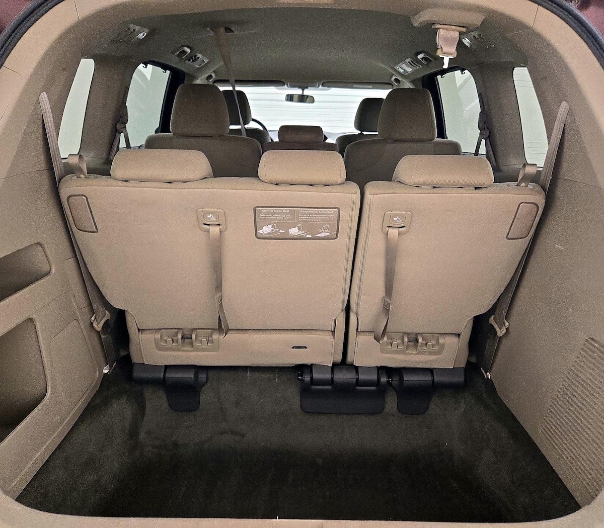 Trunk/Cargo (Seats Up)