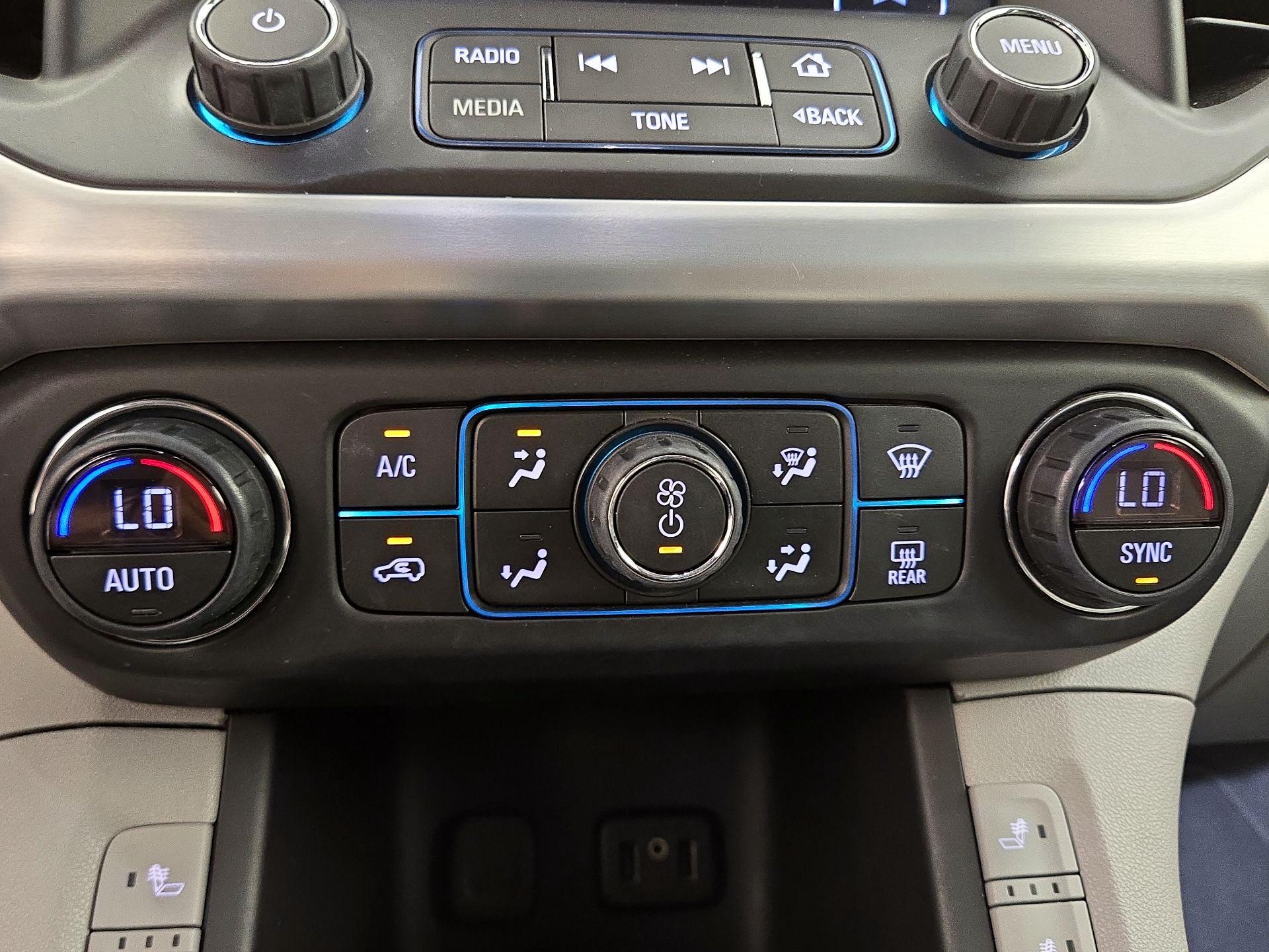 Thumbnail: 2018 GMC Acadia - 17