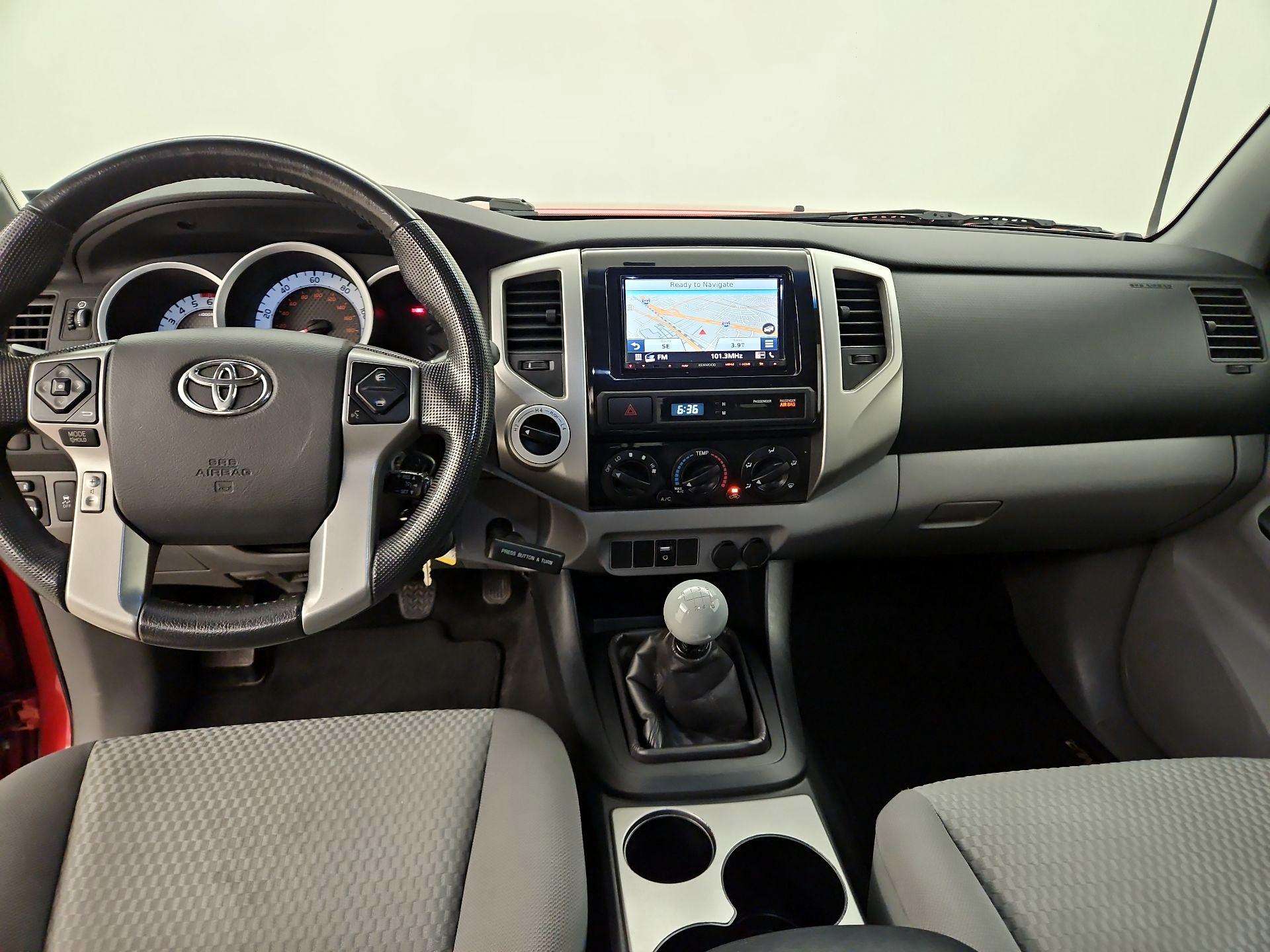 Thumbnail: 2014 Toyota Tacoma - 9