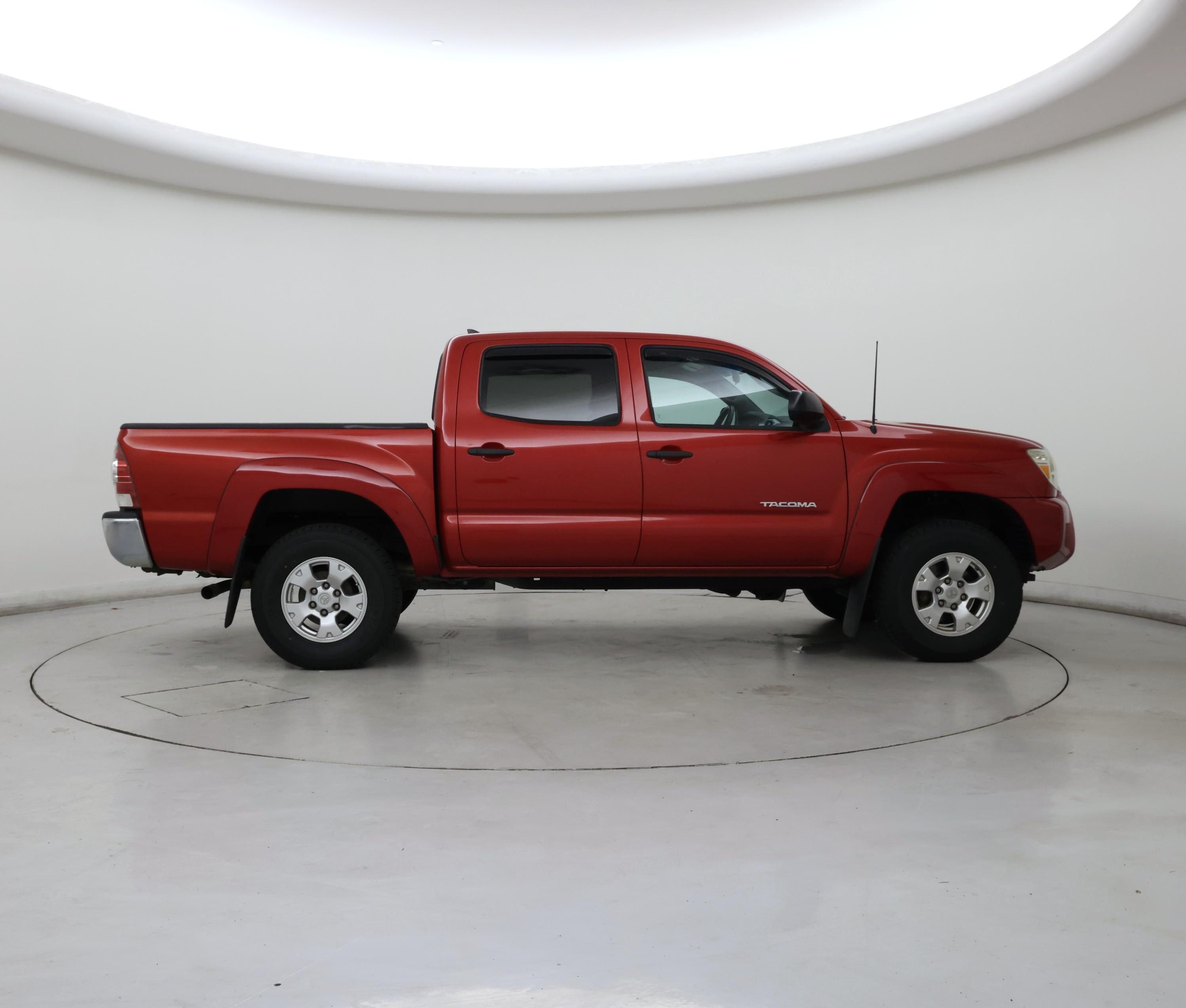 Thumbnail: 2014 Toyota Tacoma - 7