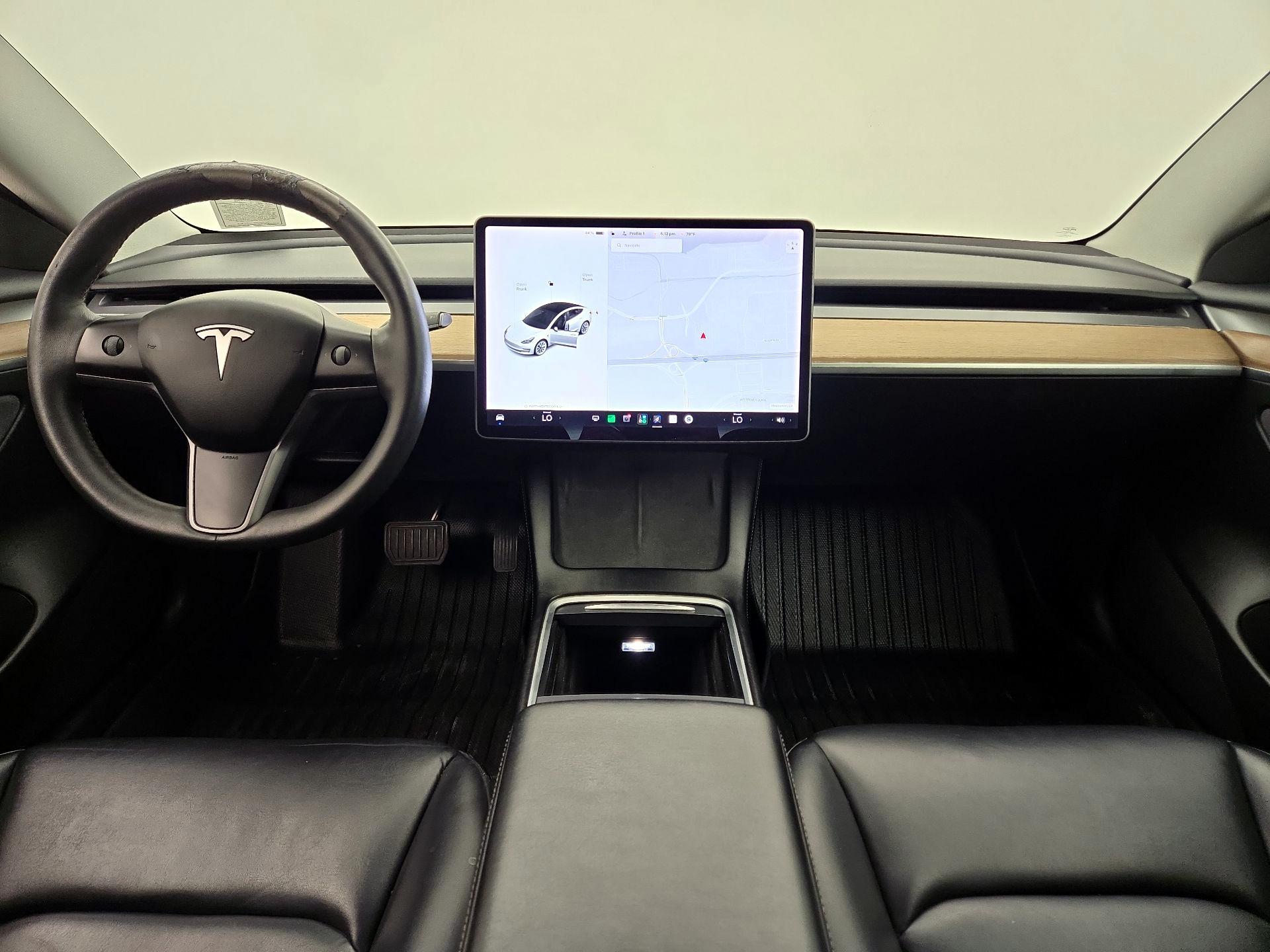 Thumbnail: 2022 Tesla Model 3 - 9