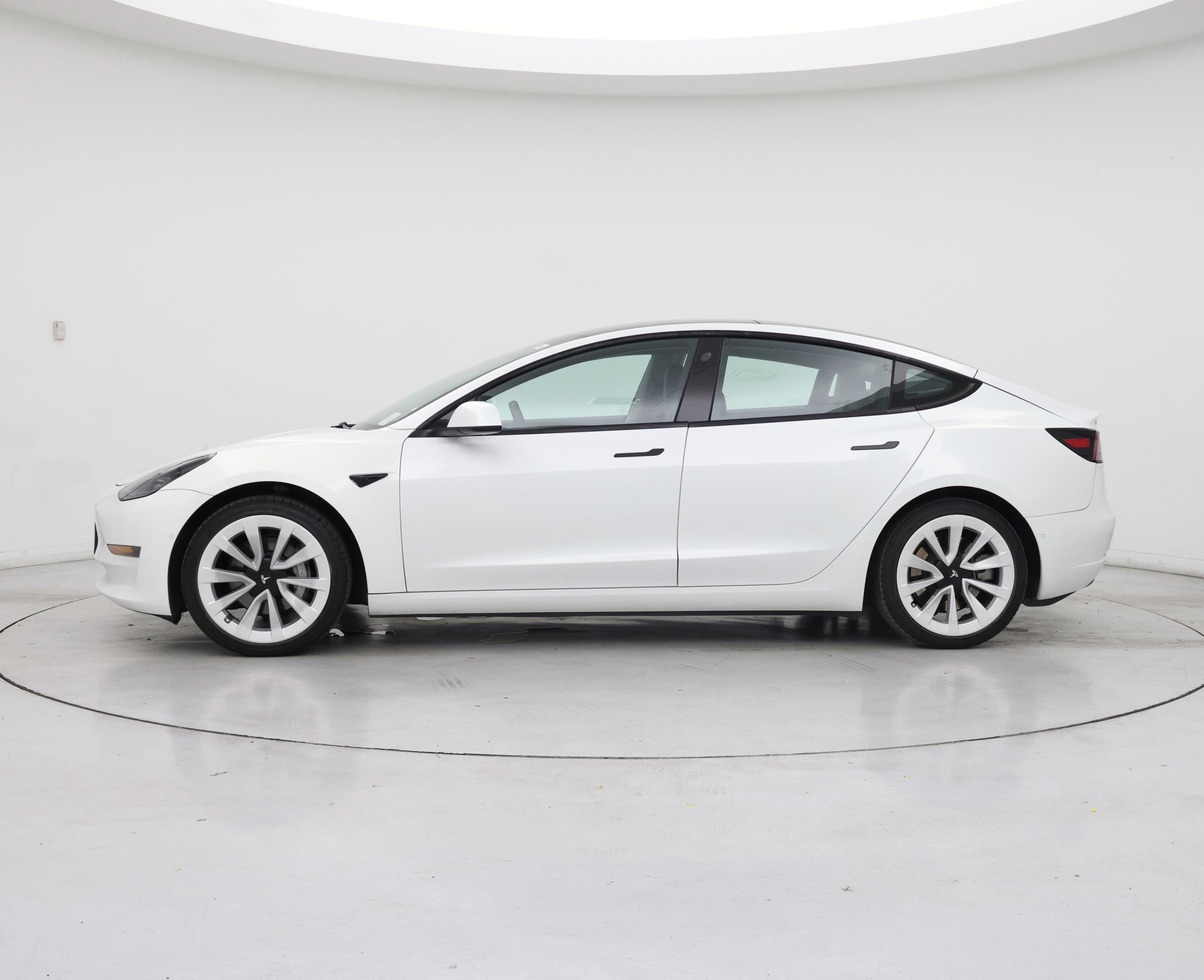 Thumbnail: 2022 Tesla Model 3 - 3