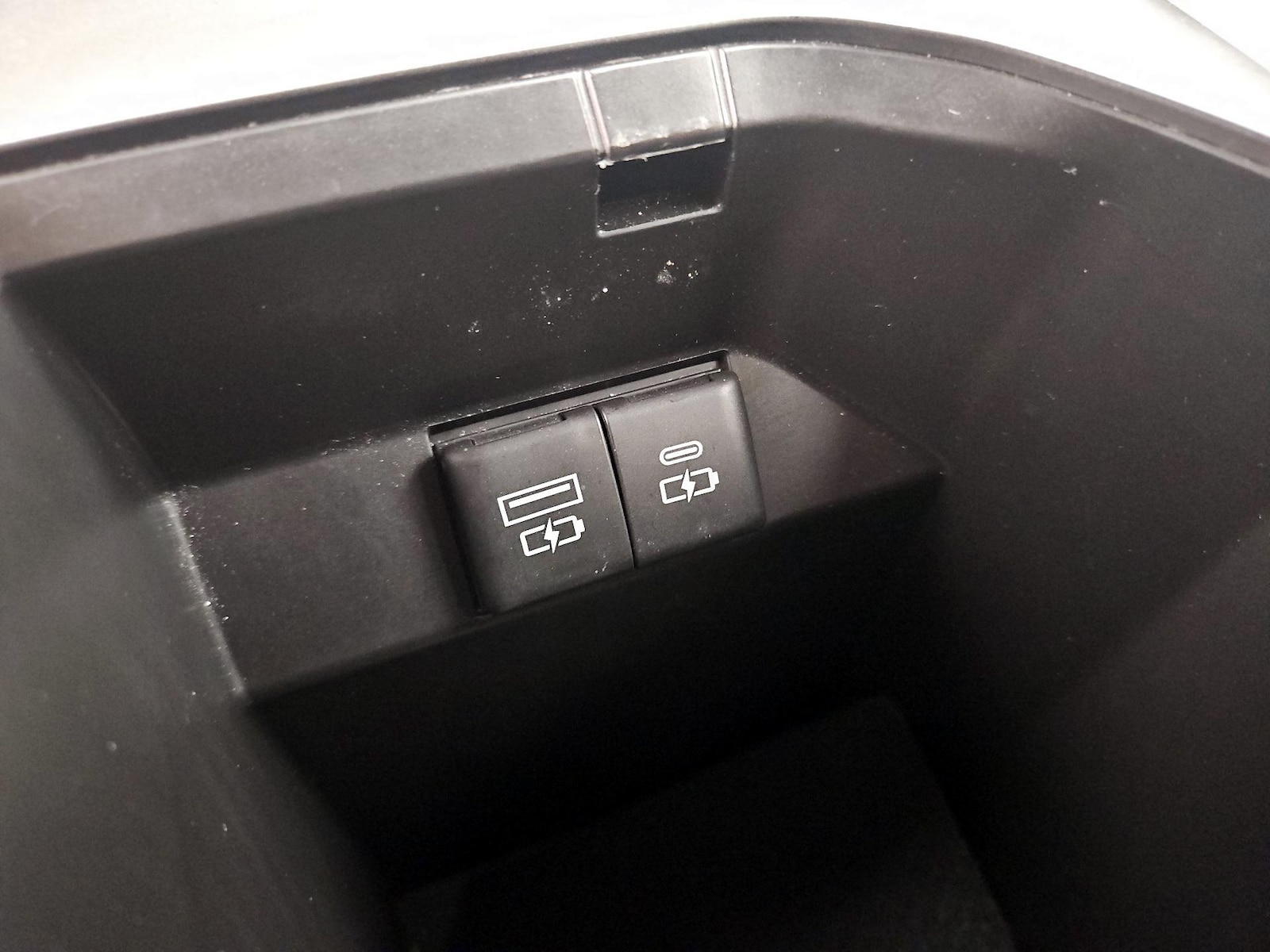 2023 Toyota Camry LE - Photo 19