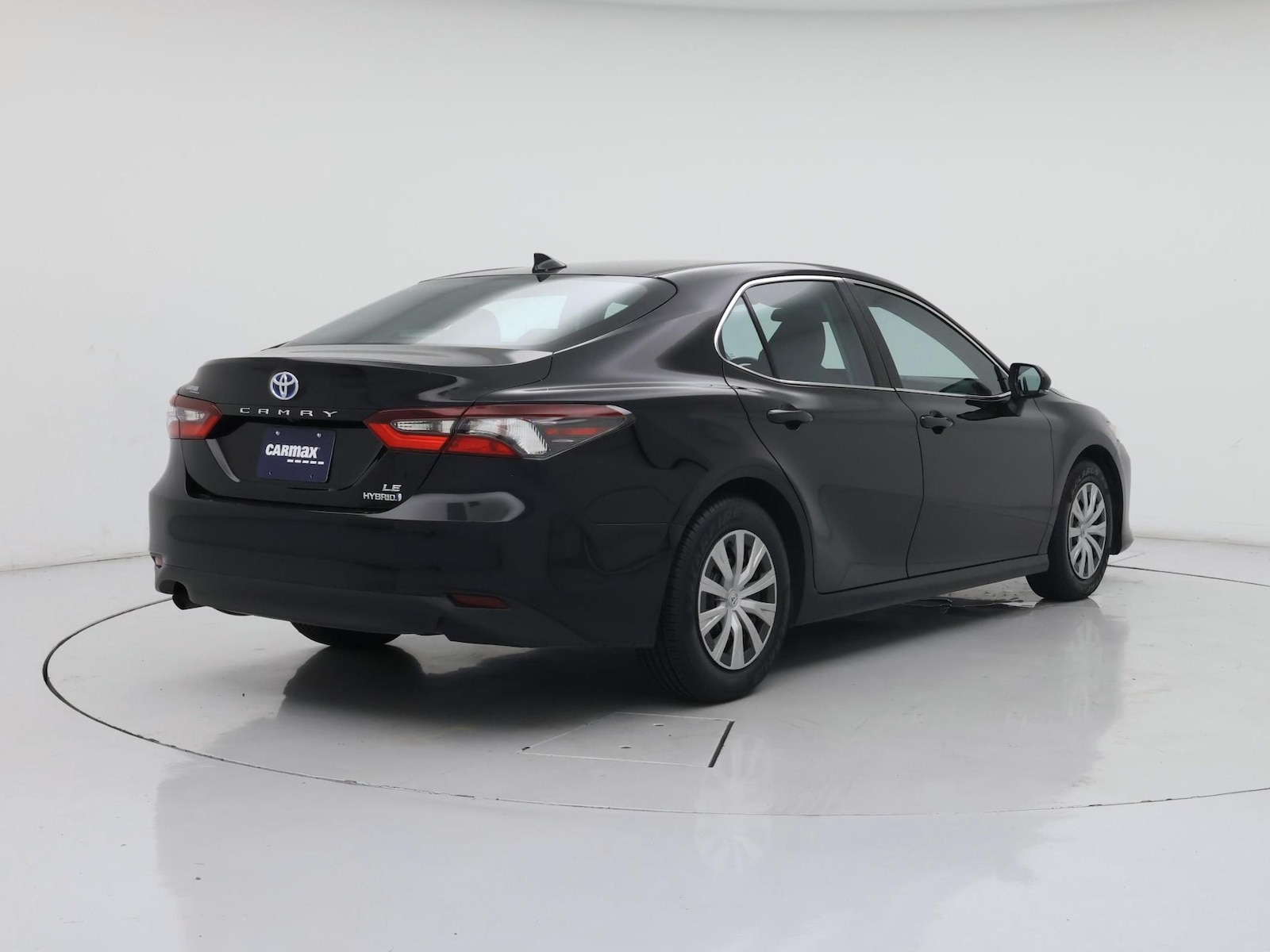 2023 Toyota Camry LE - Photo 9