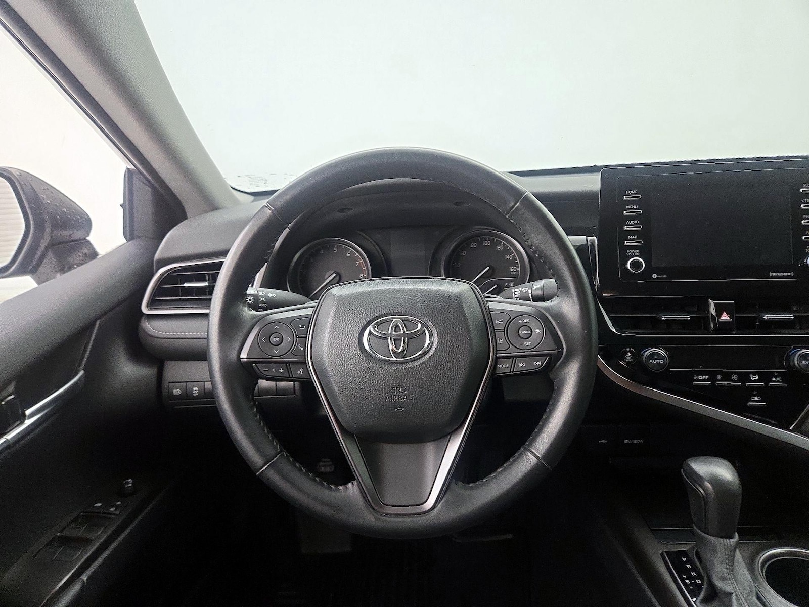 2024 Toyota Camry SE - Photo 11