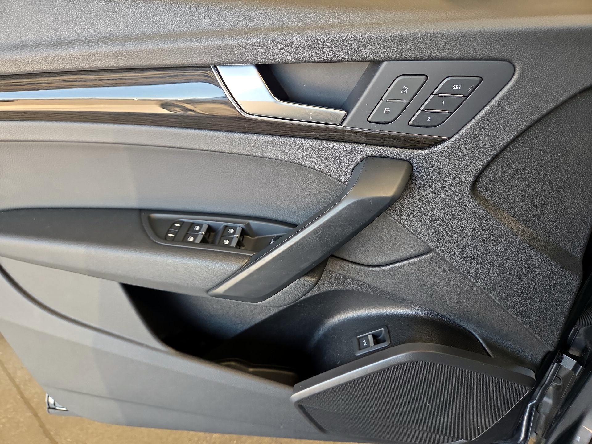 Thumbnail: 2019 Audi Q5 - 10