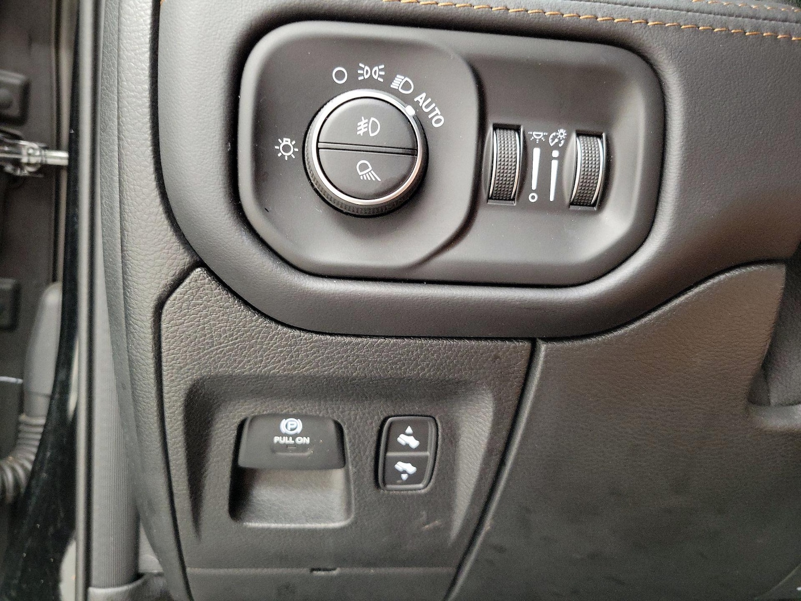2021 RAM Ram 1500 Pickup Longhorn - Photo 14