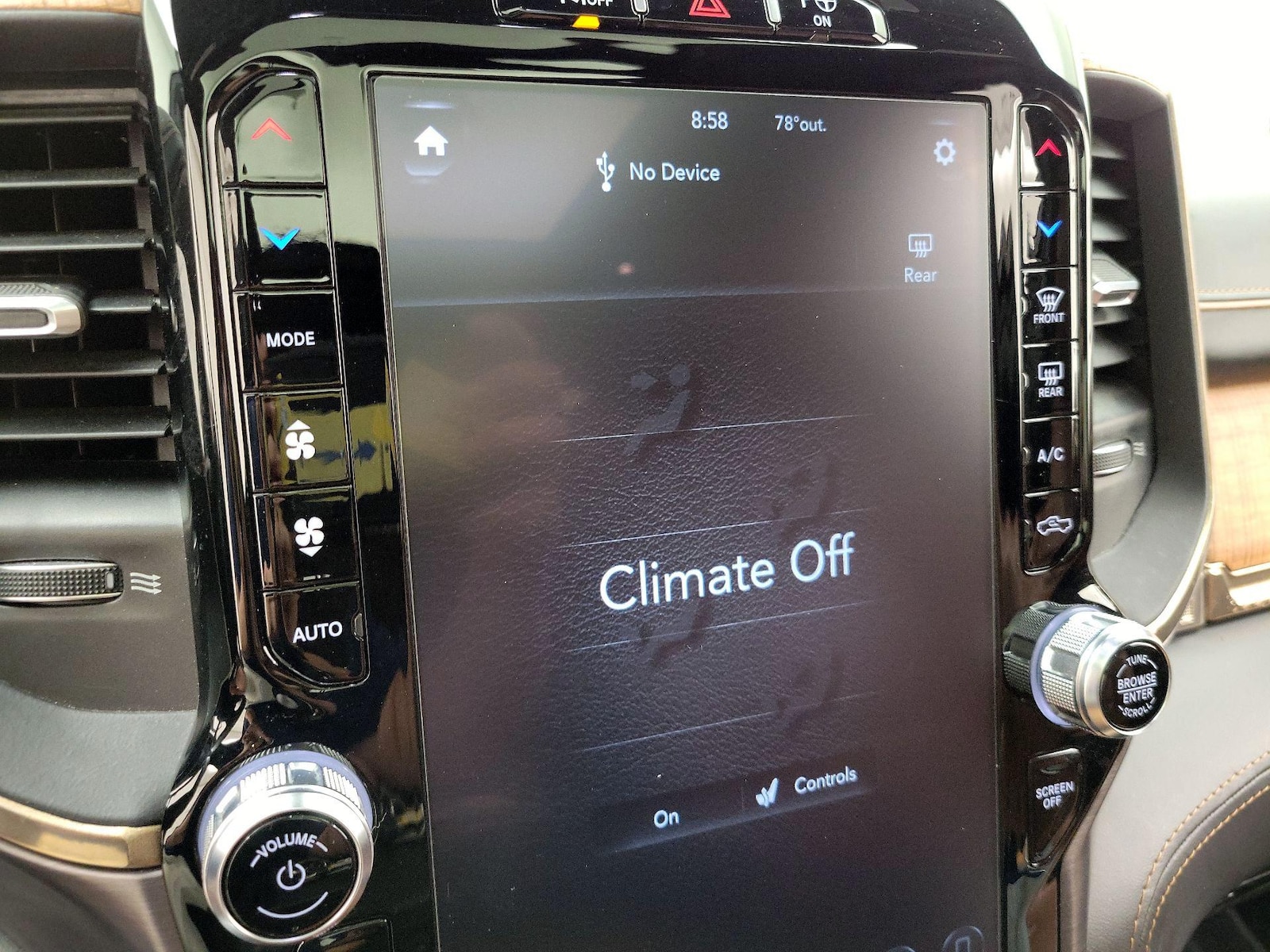 2021 RAM Ram 1500 Pickup Longhorn - Photo 17