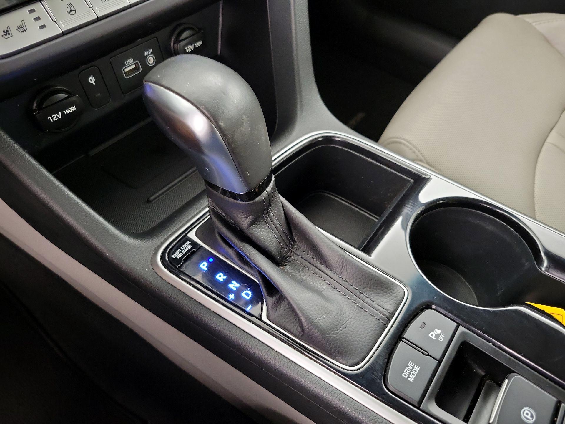 Thumbnail: 2019 Hyundai Sonata - 18