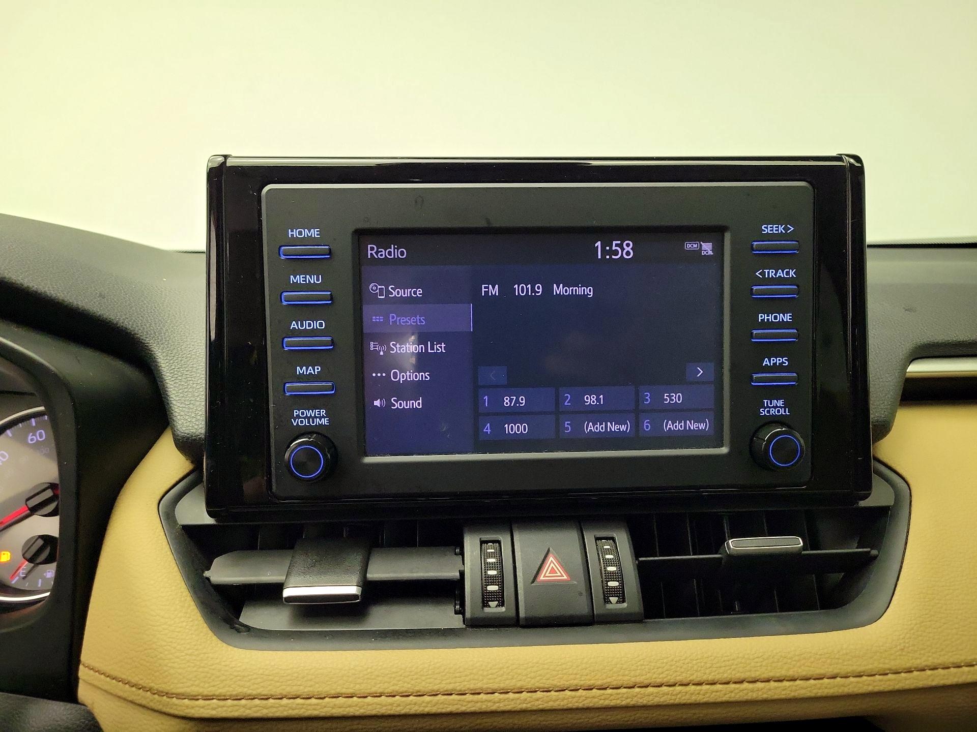 Thumbnail: 2019 Toyota RAV4 - 15