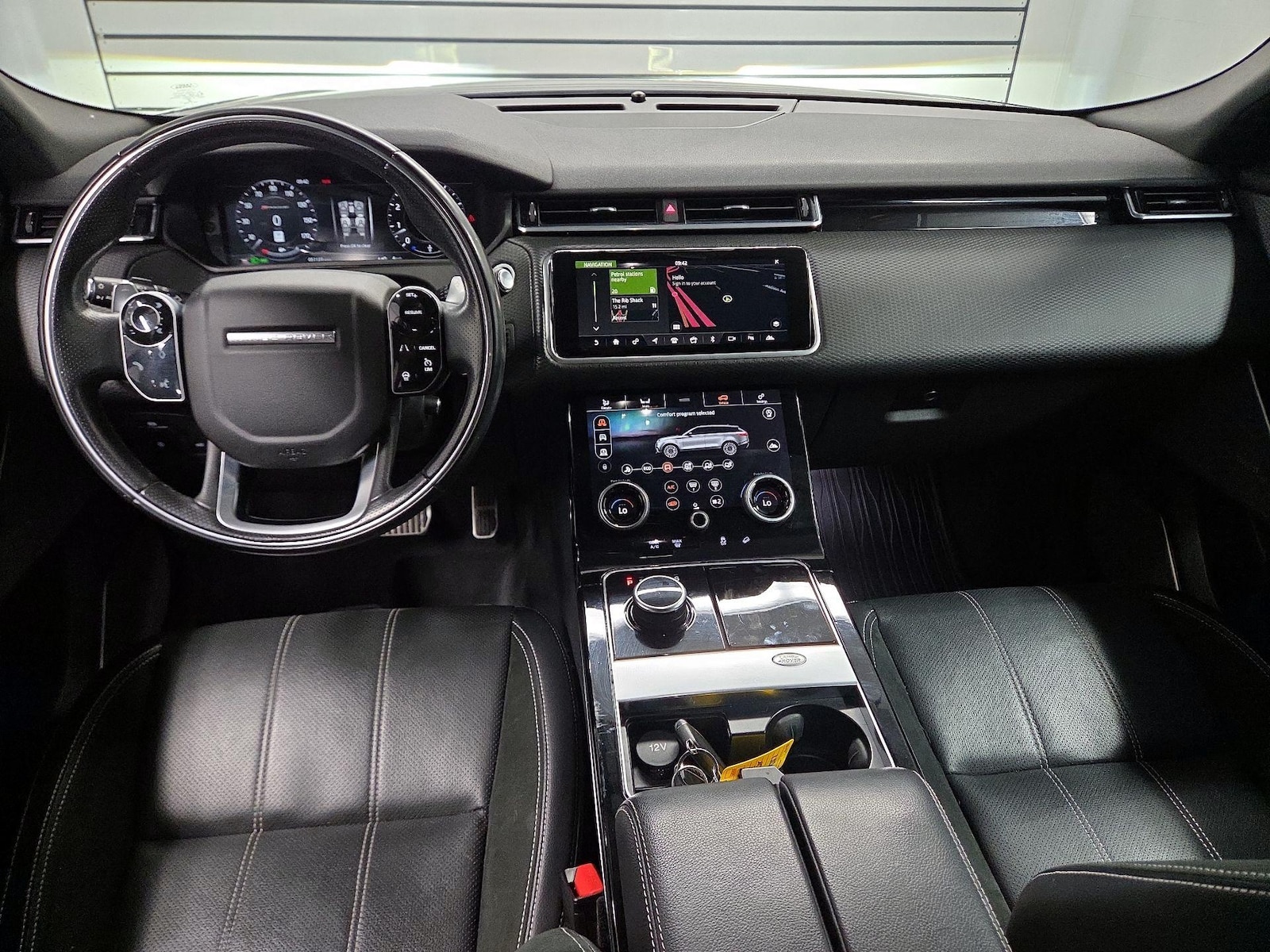 2018 Land Rover Range Rover Velar SE - Photo 10