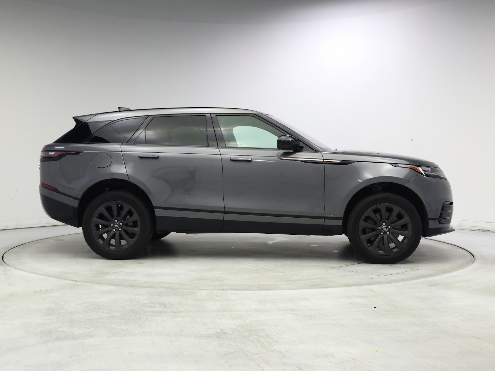 2018 Land Rover Range Rover Velar SE - Photo 8
