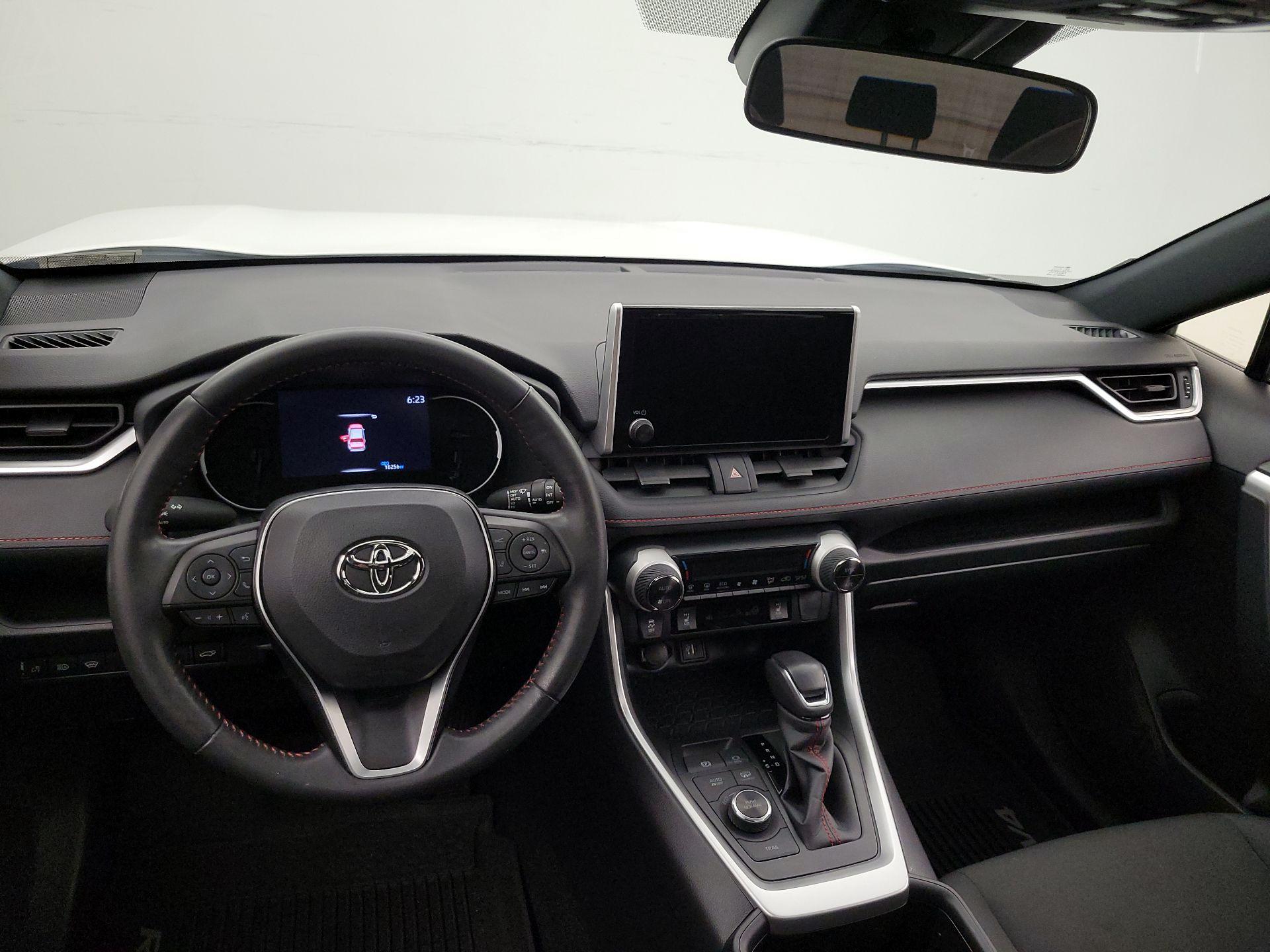 Thumbnail: 2023 Toyota RAV4 - 9