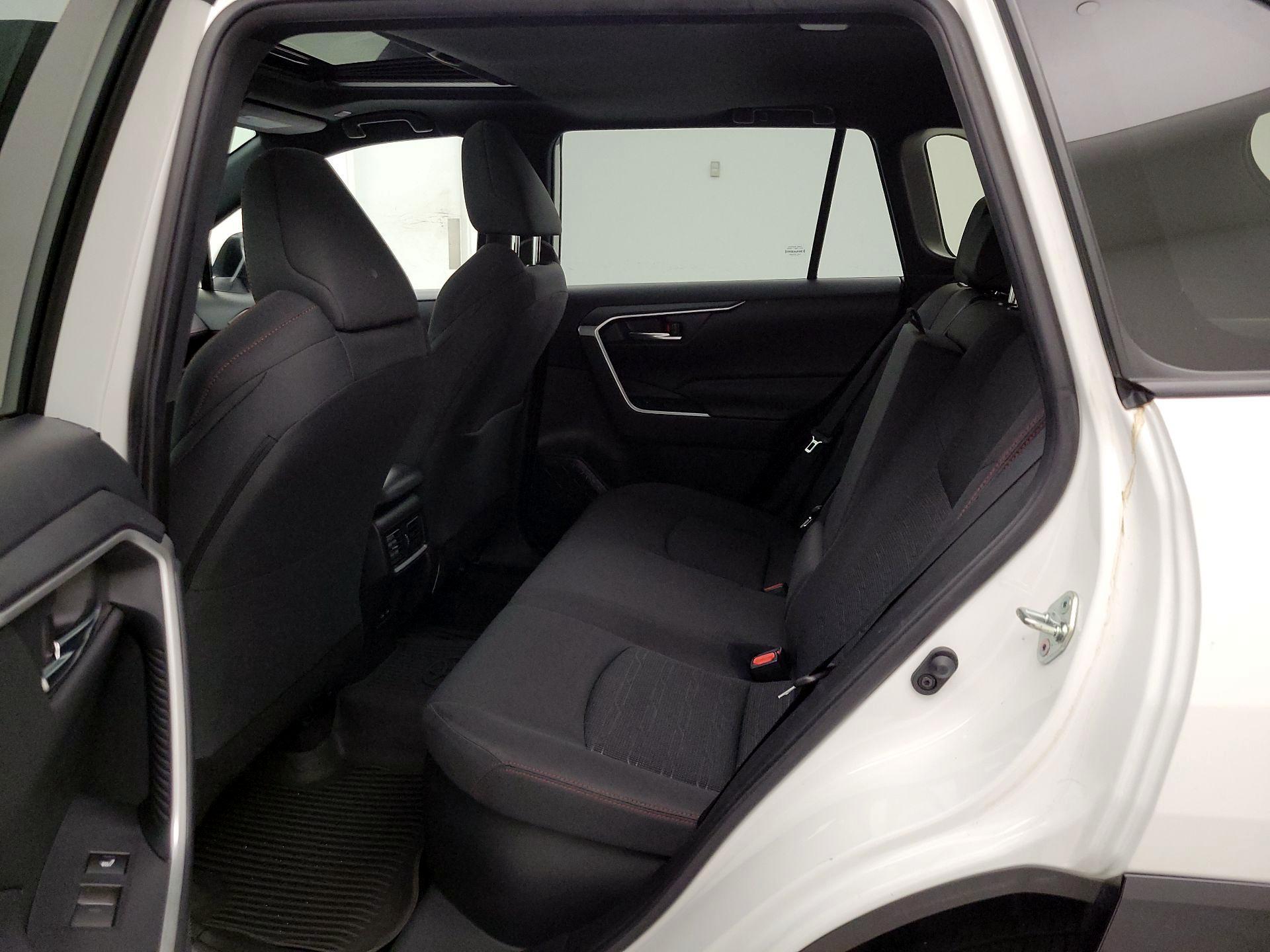 Thumbnail: 2023 Toyota RAV4 - 20