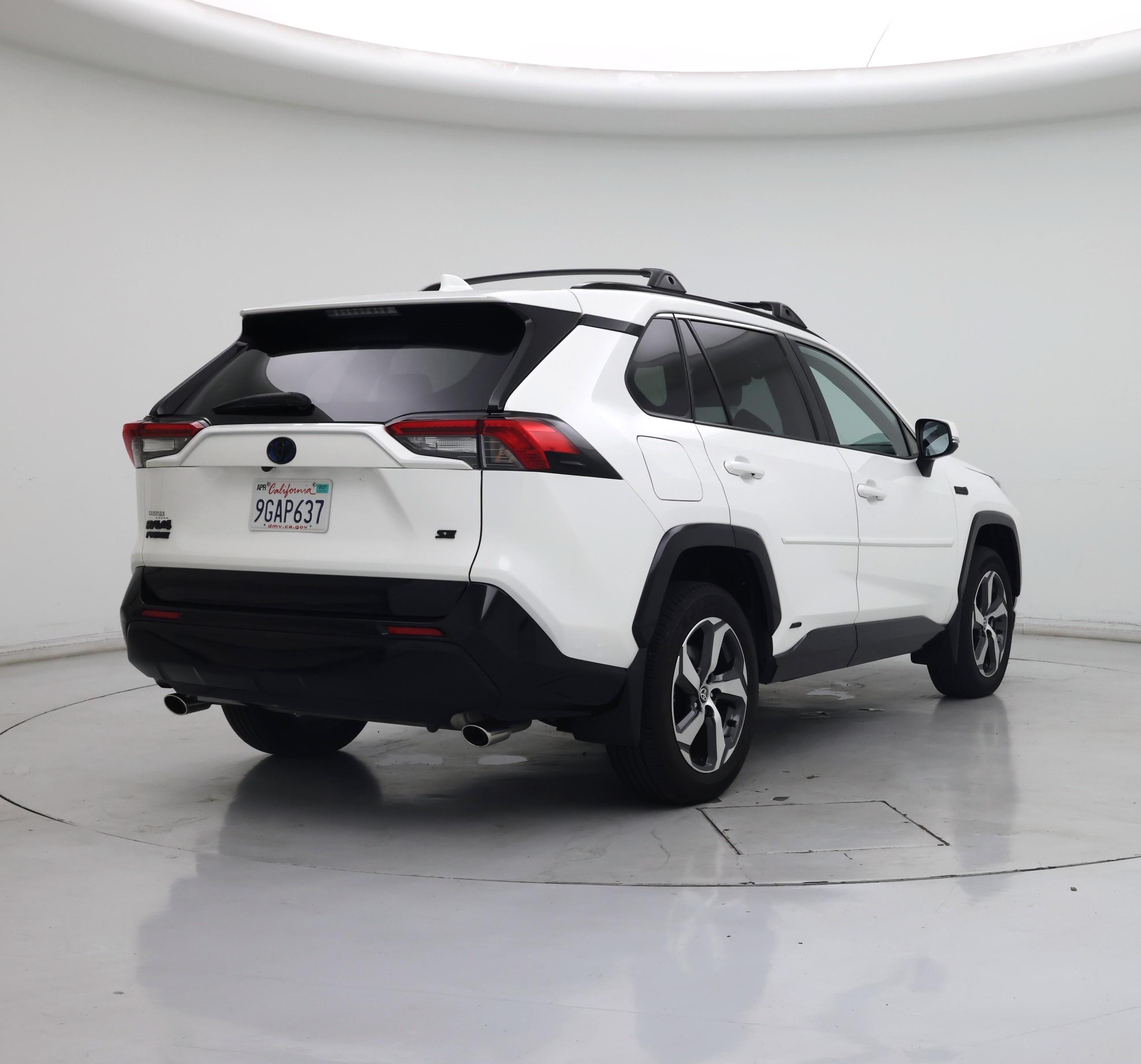 Thumbnail: 2023 Toyota RAV4 - 8