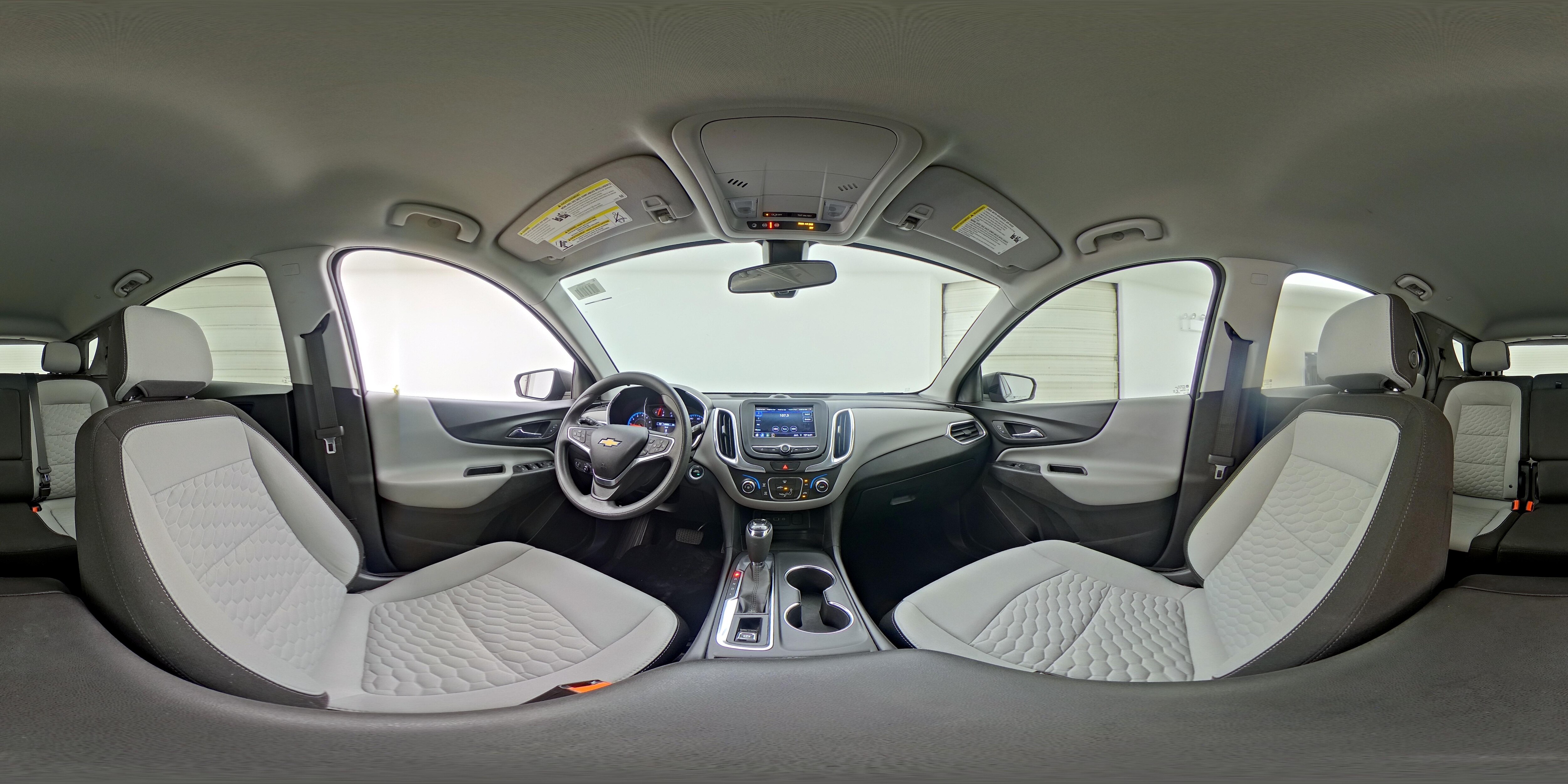 2019 Chevrolet Equinox LS - Photo 24