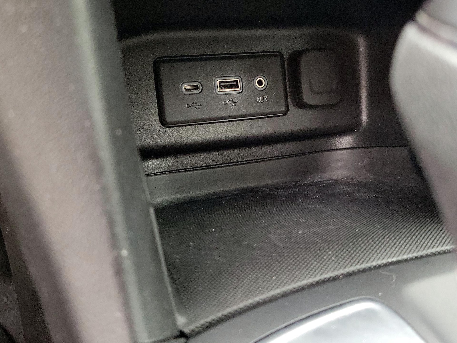 2019 Chevrolet Equinox LS - Photo 19