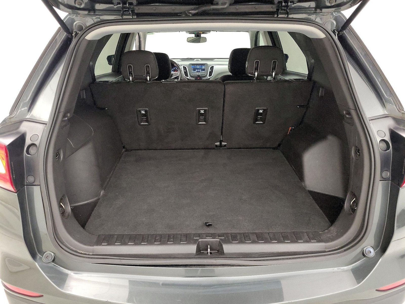 2019 Chevrolet Equinox LS - Photo 21