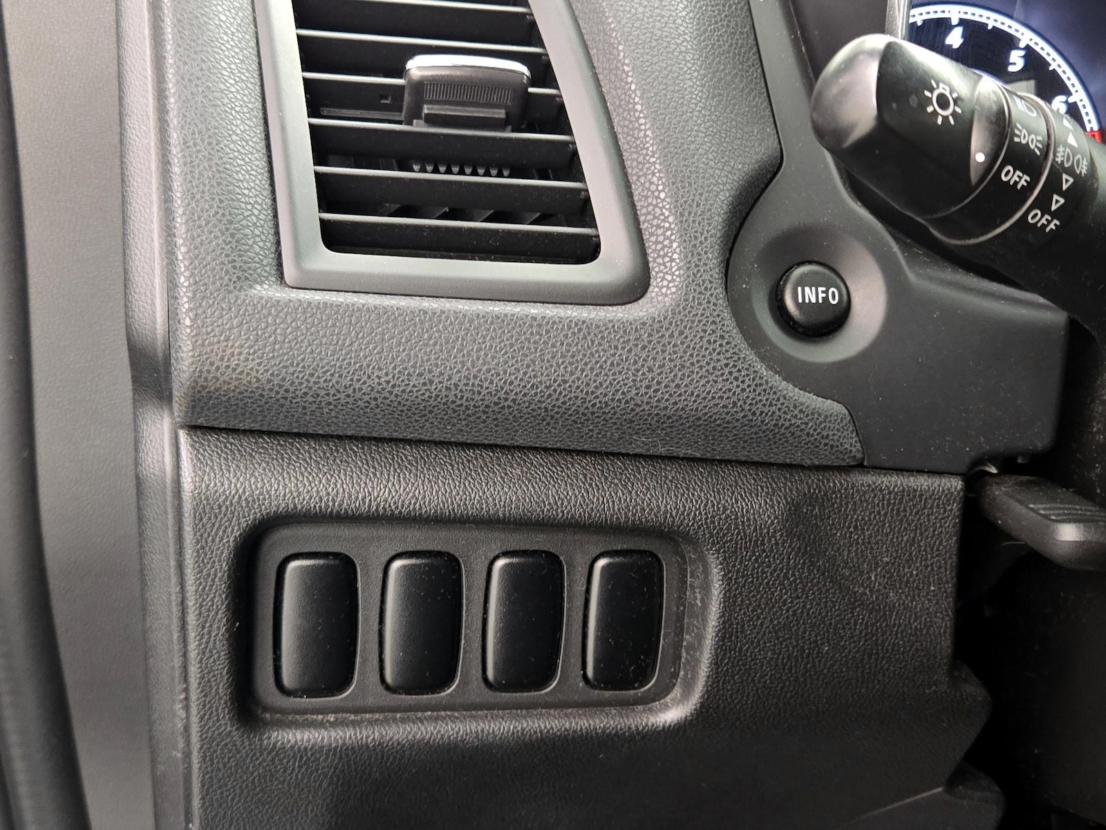 2018 Mitsubishi Outlander Sport ES - Photo 14