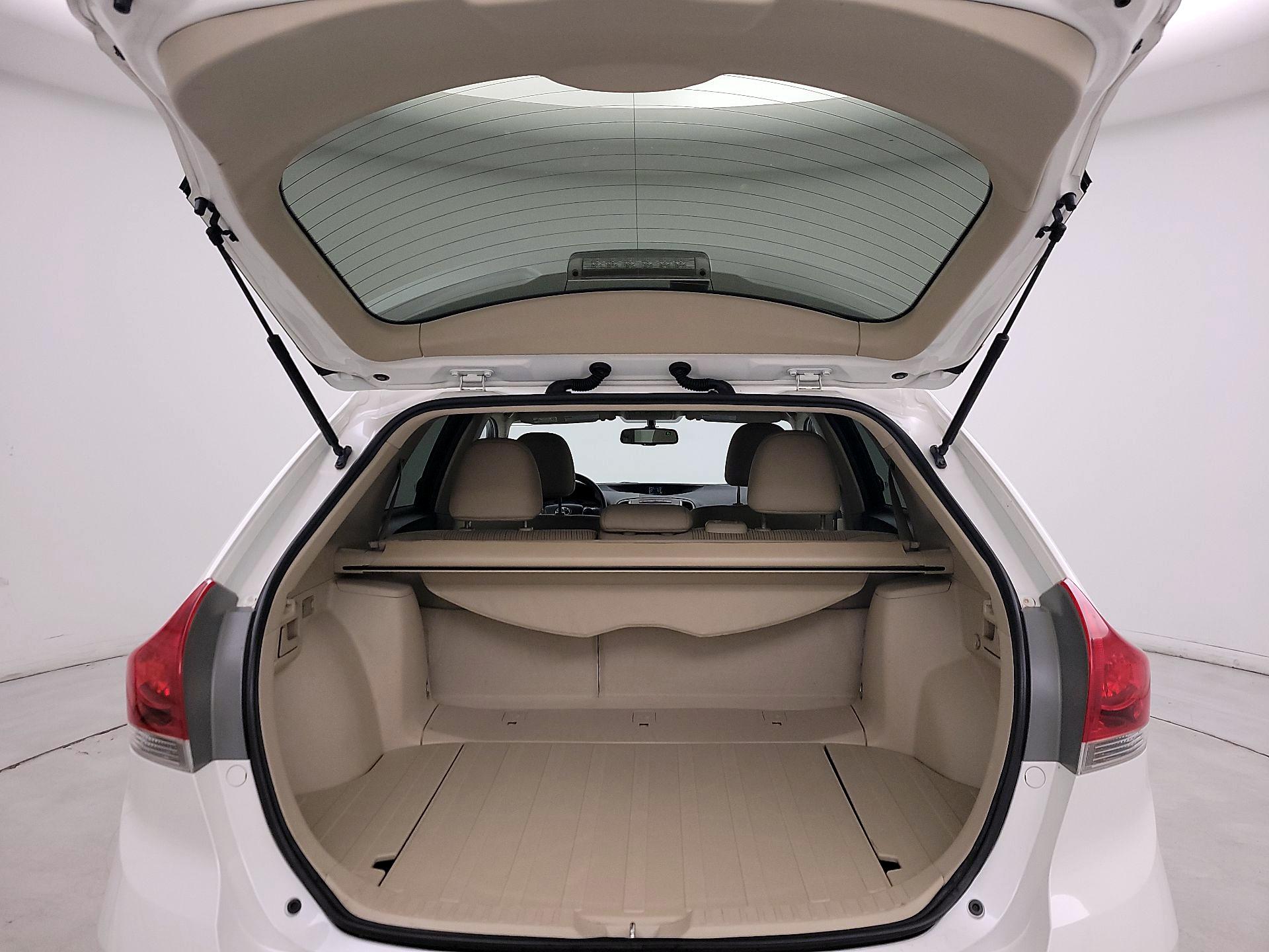 Thumbnail: 2015 Toyota Venza - 19
