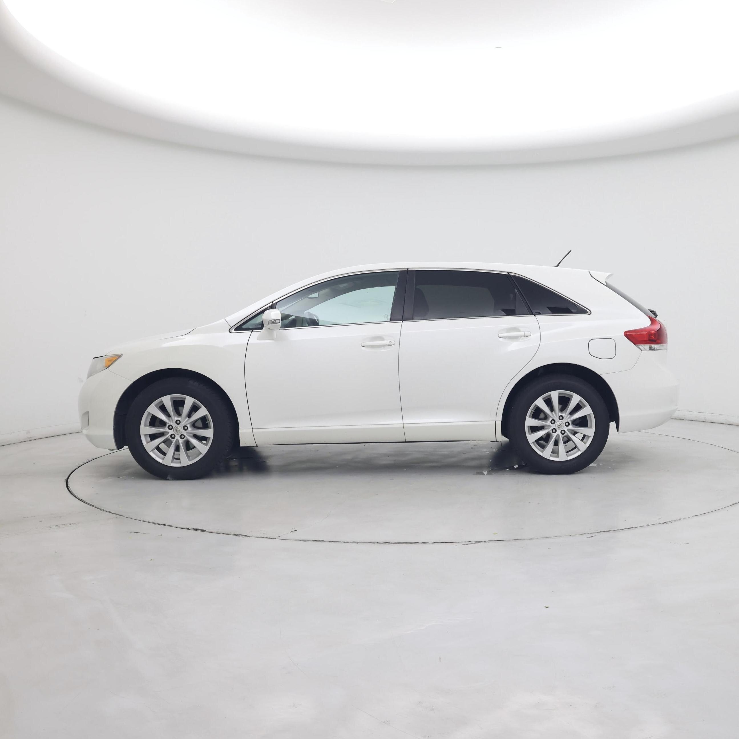 Thumbnail: 2015 Toyota Venza - 3