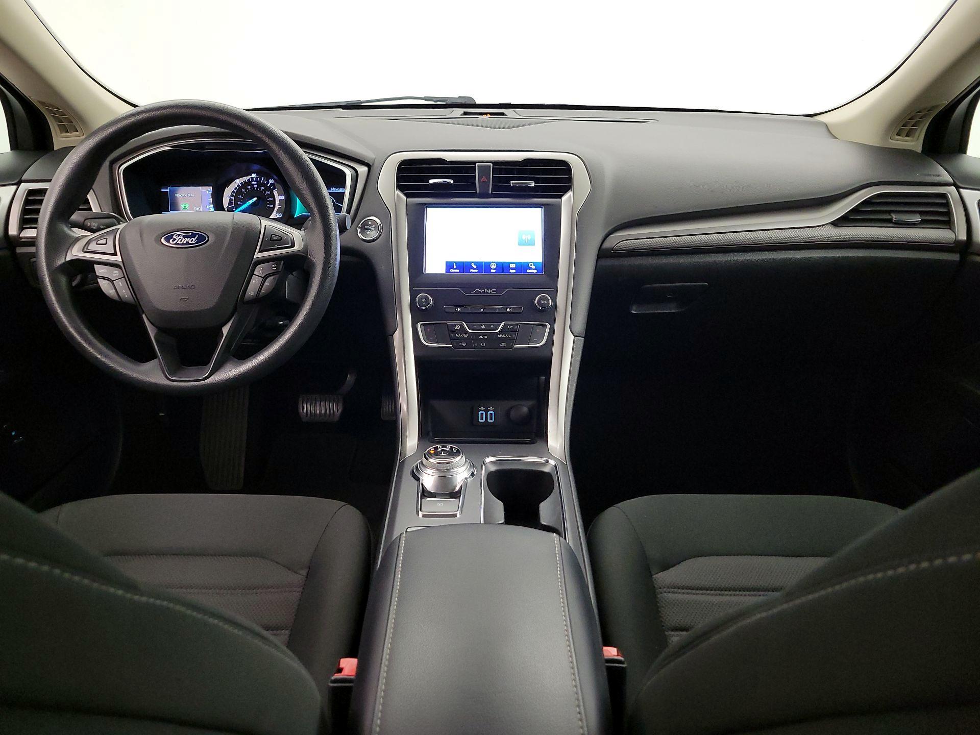 Thumbnail: 2020 Ford Fusion - 9
