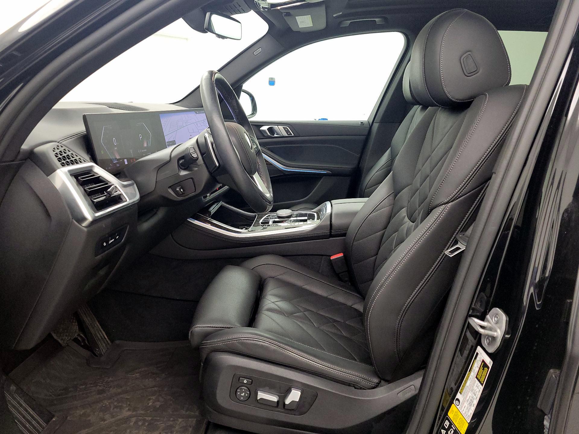 Thumbnail: 2024 BMW X5 - 11
