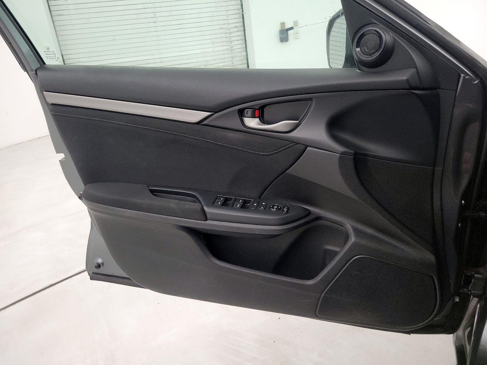 2018 Honda Civic Hatchback EX - Photo 13