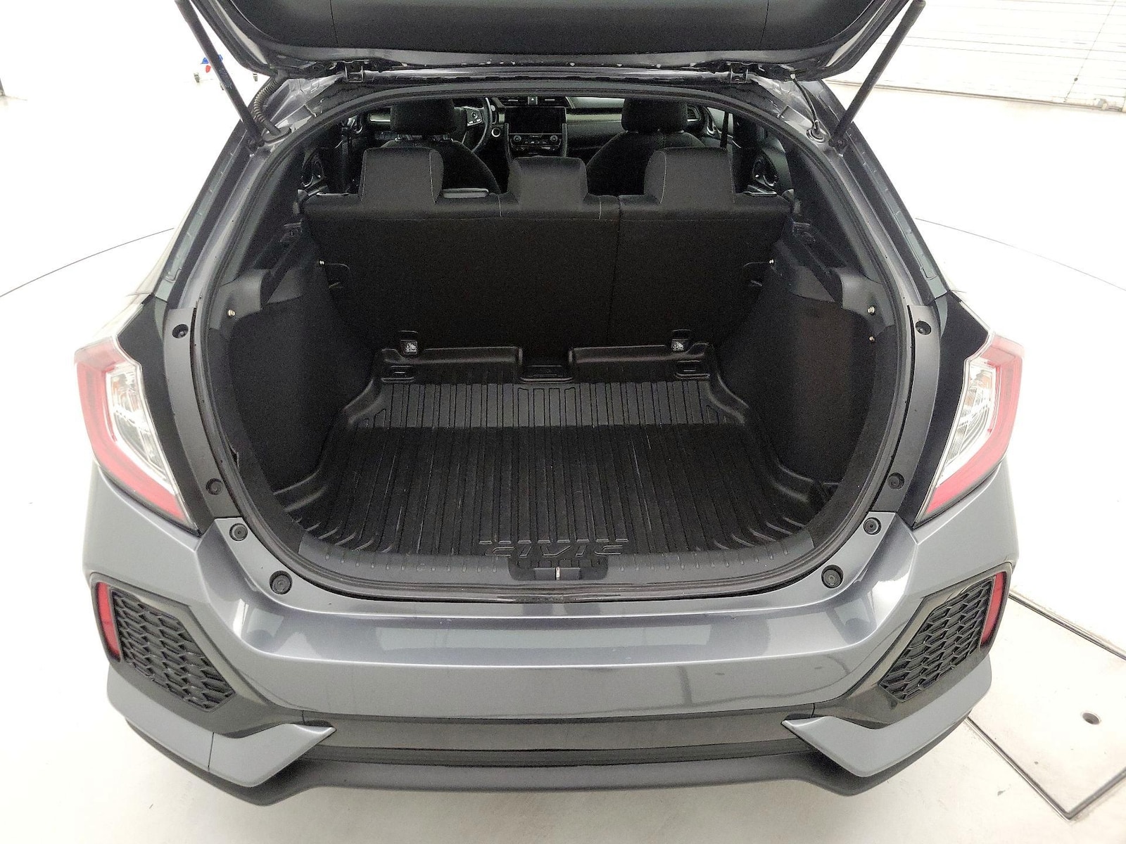 2018 Honda Civic Hatchback EX - Photo 21