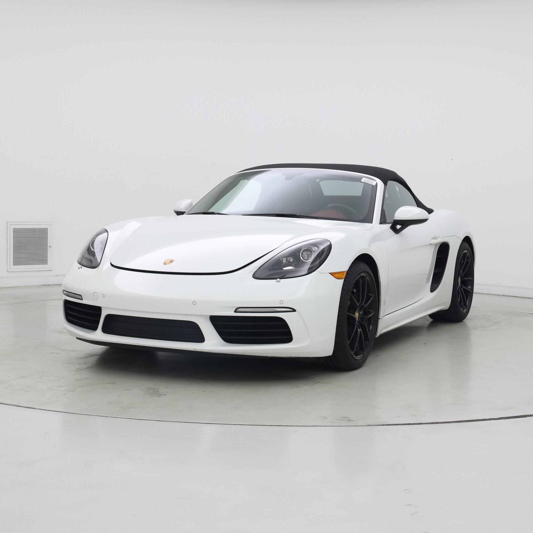 Thumbnail: 2017 Porsche 718 Boxster - 4