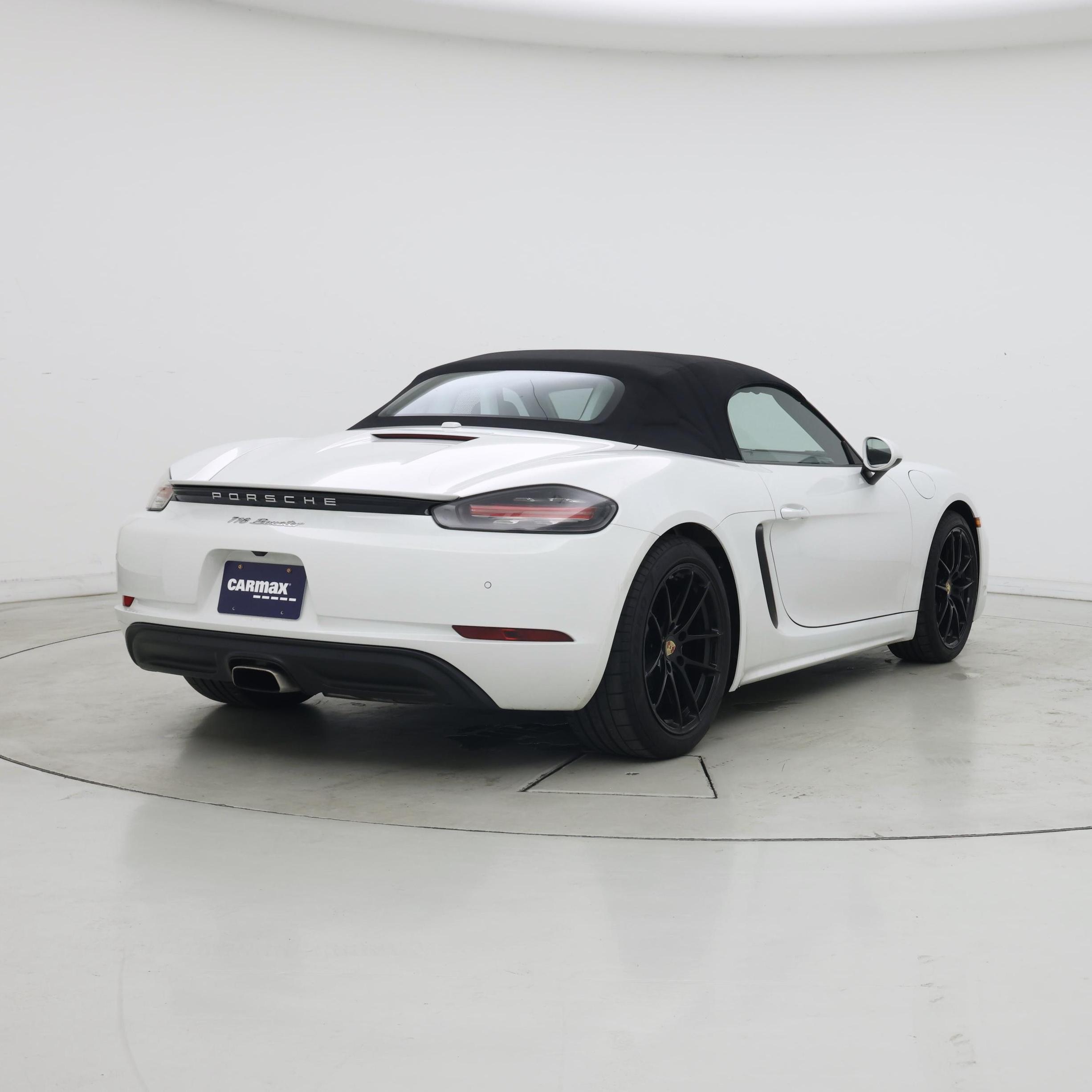 Thumbnail: 2017 Porsche 718 Boxster - 8