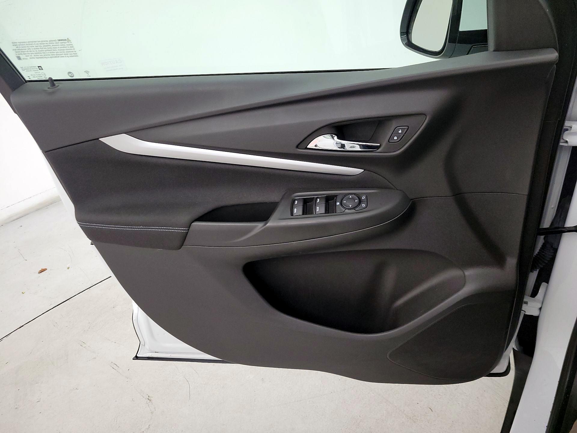 Thumbnail: 2023 Chevrolet Bolt EUV - 12